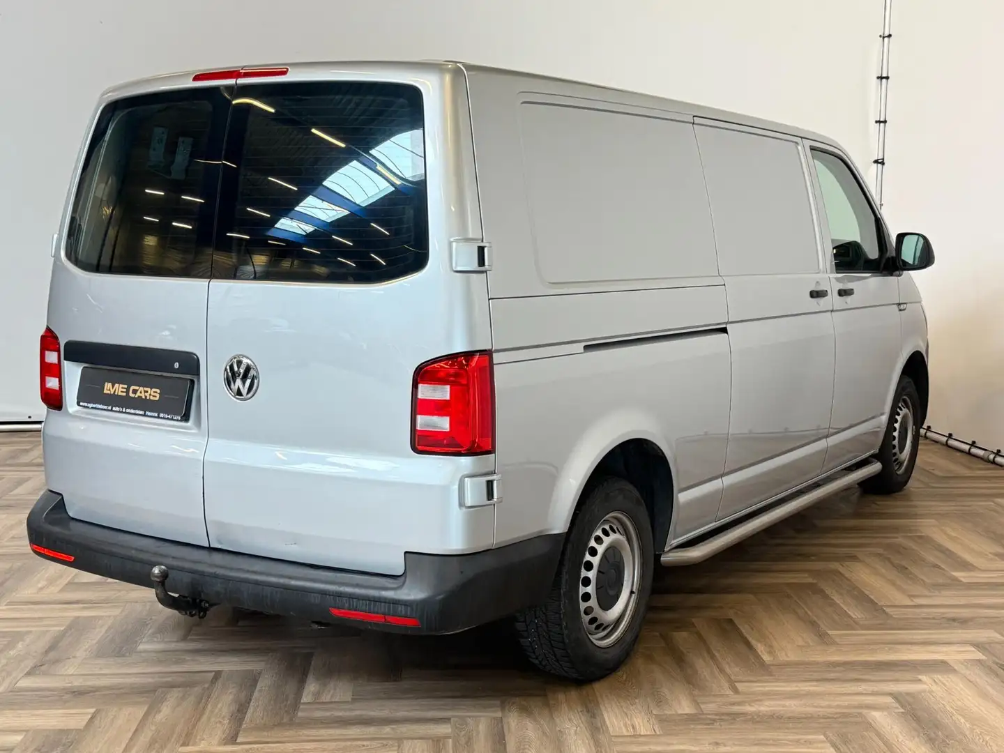 Volkswagen Transporter 2.0 TDI L2H1 Economy |GRIJSKENTEKEN|AIRCO| Gris - 2