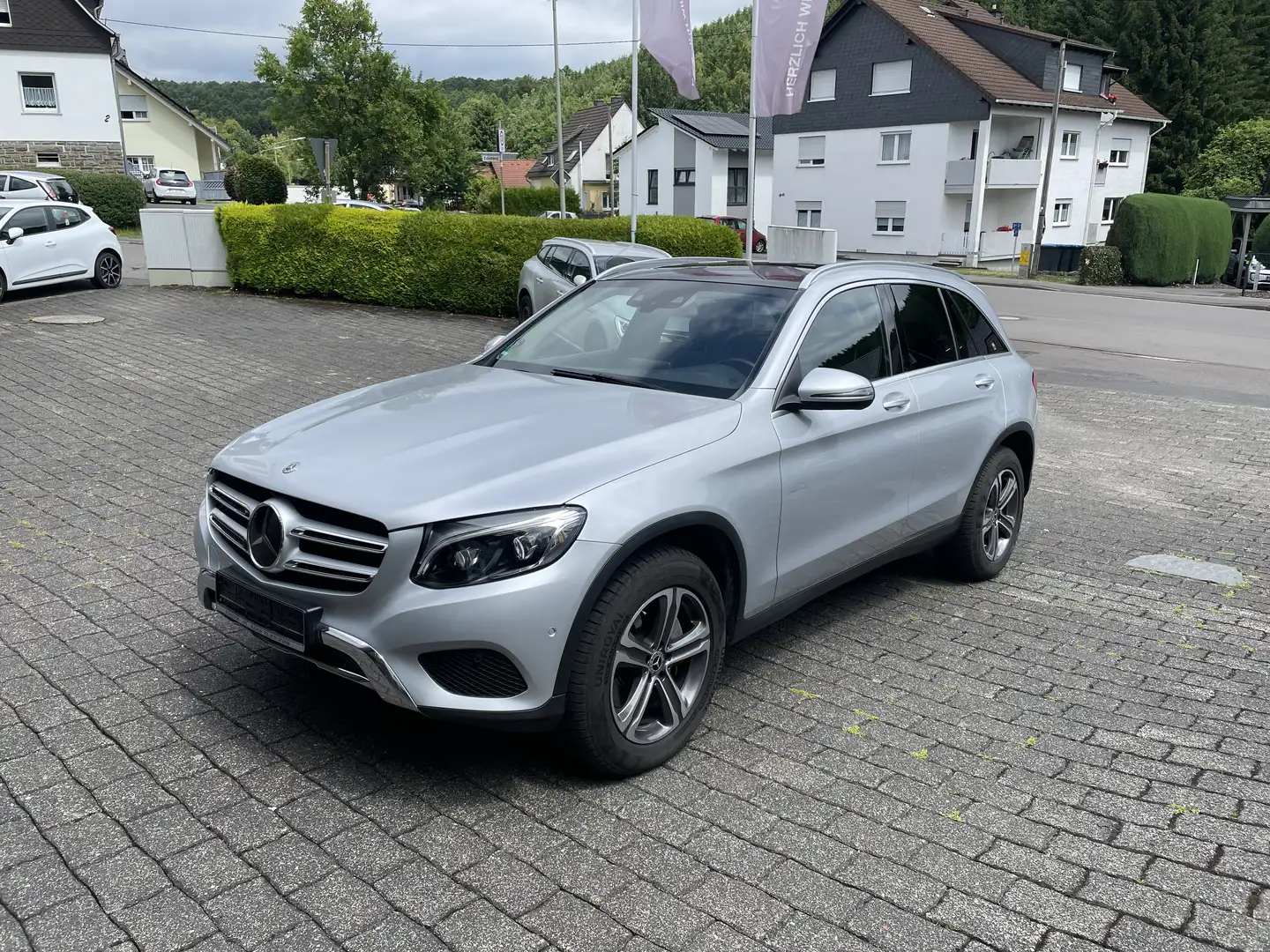 Mercedes-Benz GLC 350 350d 4Matic Avantgarde Gris - 1