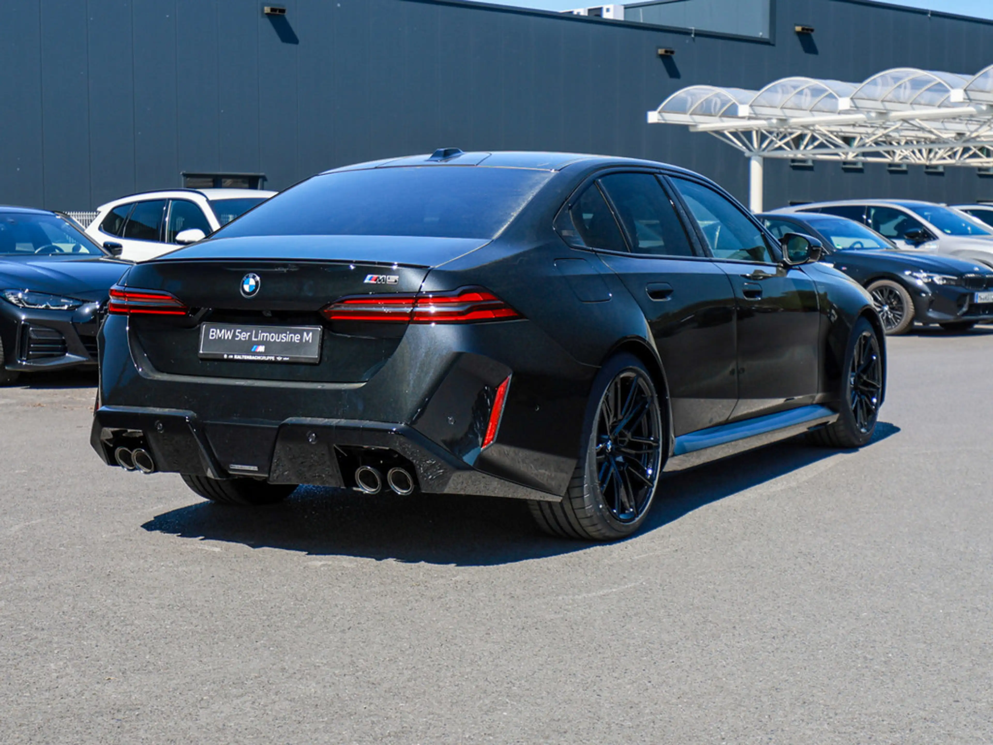 BMW M5 360° PANO LED SITZBELÜFTUNG ACC AHK B&W — photo 6