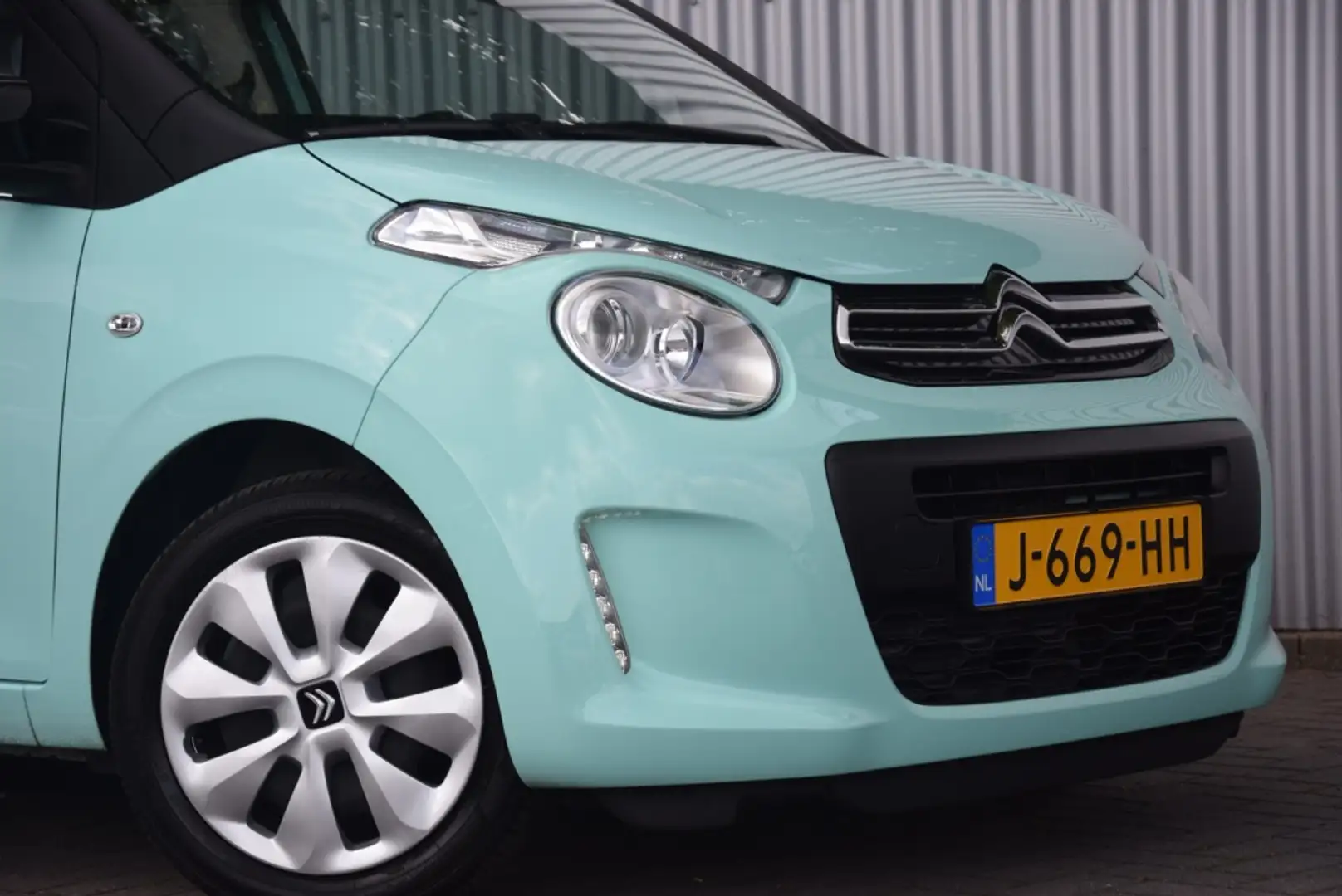 Citroen C1 1.0 VTi AirScape Shine Open dak/Airco/Privacy glas Vert - 2