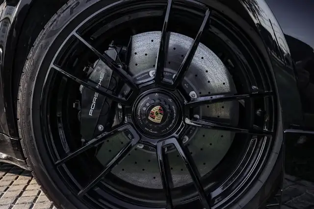 Porsche 911 view 2