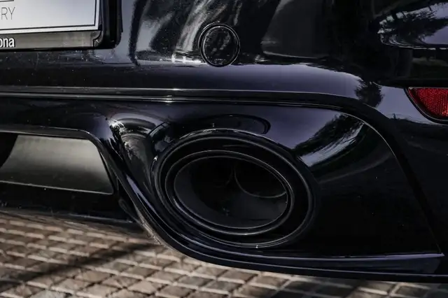 Porsche 911 view 10