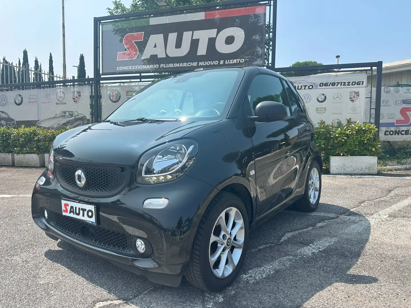 smart forTwo Fortwo Cabrio 1.0 Youngster 71cv twinamic my18 Zwart - 1