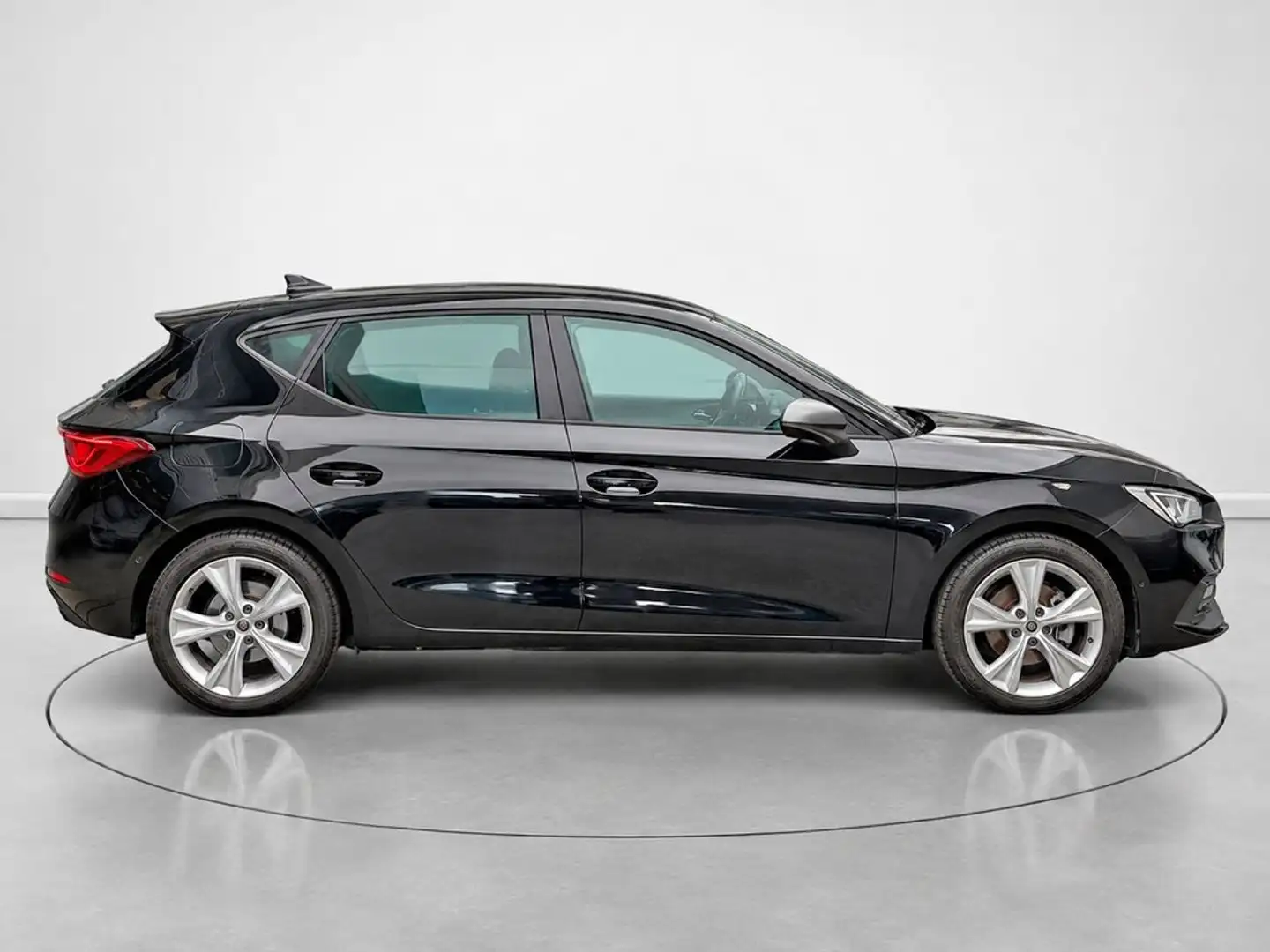 SEAT Leon 1.0 TSI S&S FR 25º Aniversario 110 Negro - 2