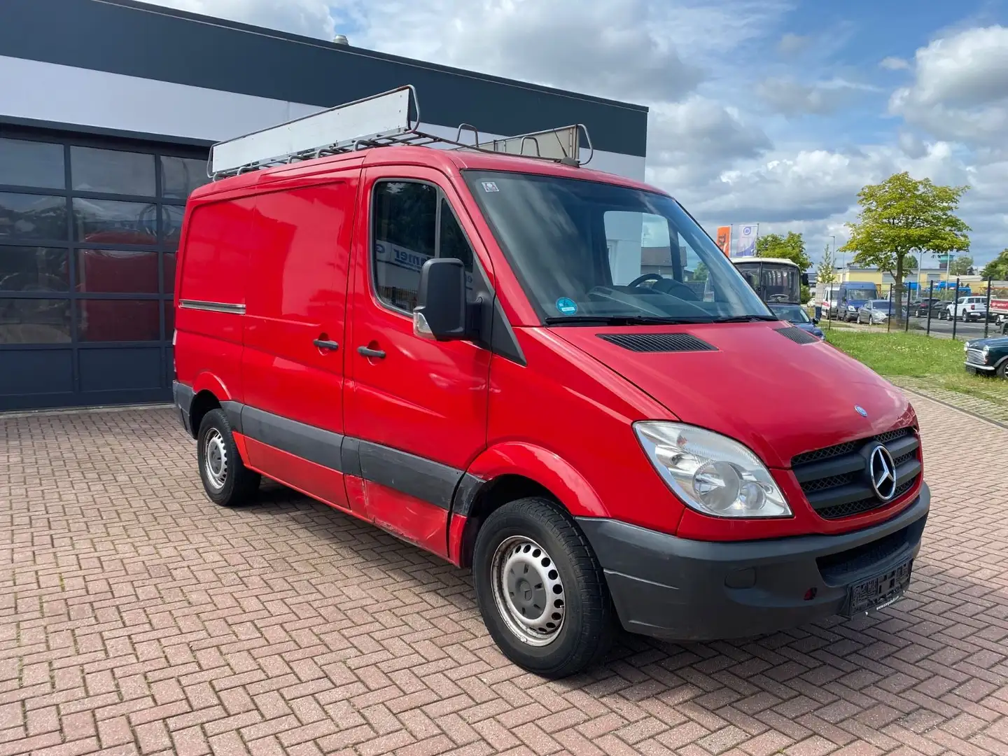 Mercedes-Benz Sprinter II Kasten 311 CDI Roşu - 2