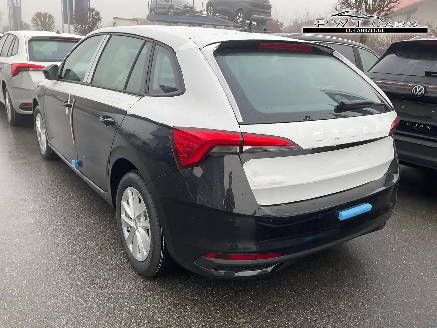 Skoda Scala Essence 1.0 TSI 130 Jahre, Sitzheizung, AppConn... Schwarz - 2