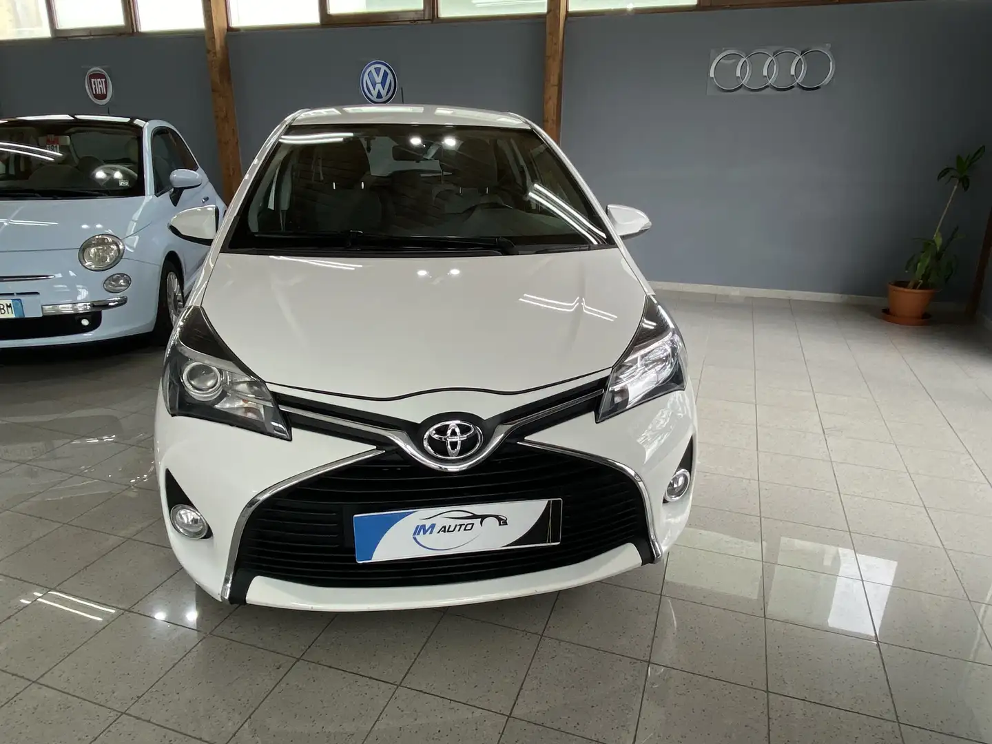 Toyota Yaris 5p 1.4 d-4d Lounge Bianco - 1
