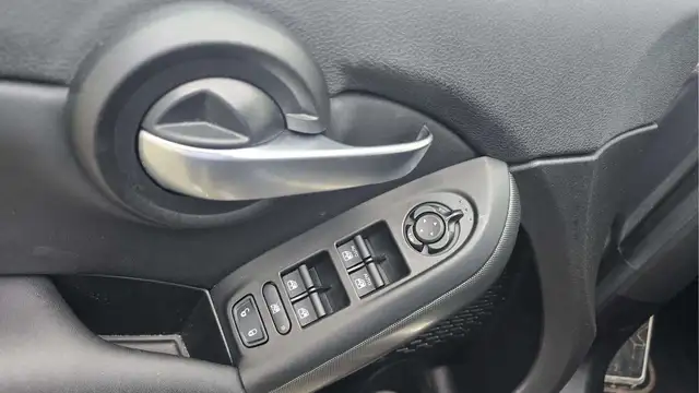 Fiat 500x view 12