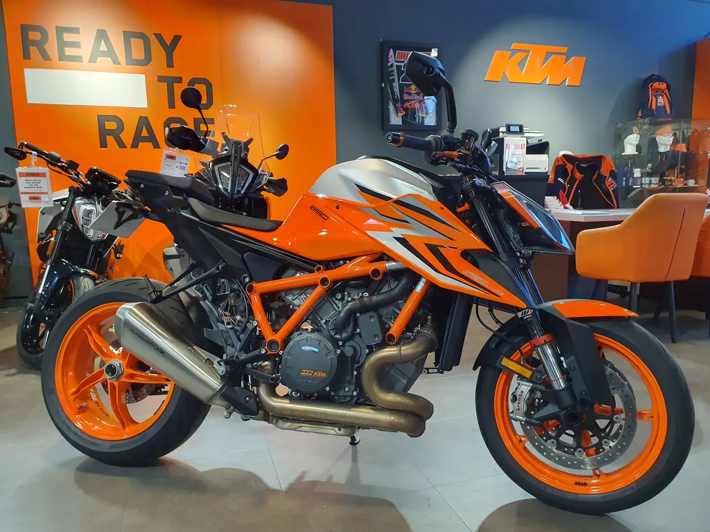 KTM 1290 Super Duke R Gris - 1