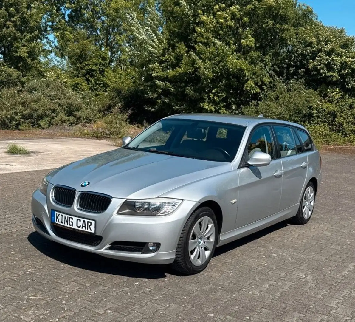 BMW 318 DT*NAVI+DVD*EURO 5**MFL*TEMP*FACELIFT MODEL* Argent - 1