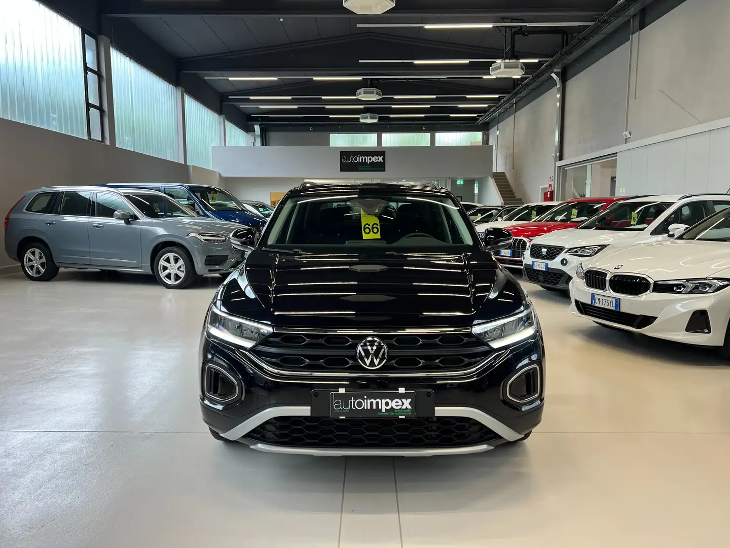Volkswagen T-Roc T-Roc 1.0 tsi 115cv FULL LED/NAVI/PDC/1PROPR. Nero - 2