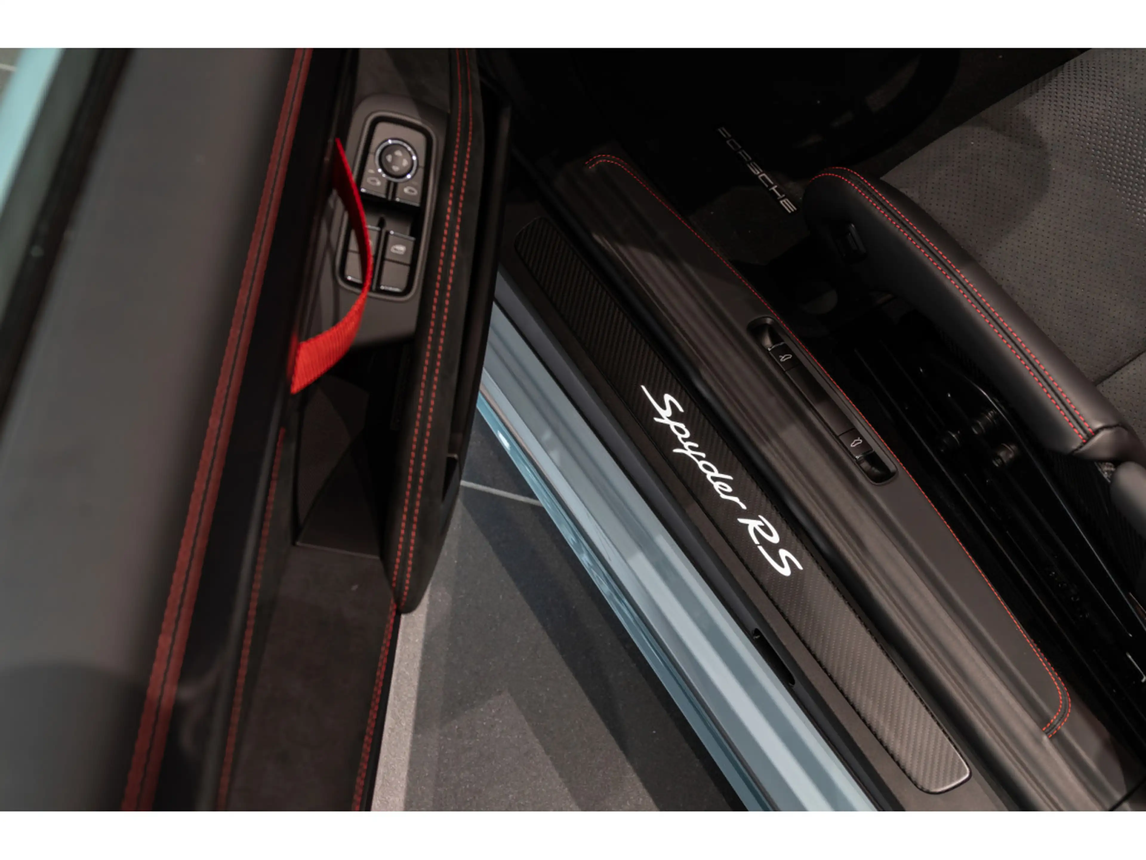 Porsche 718 Spyder Spyder RS — photo 10