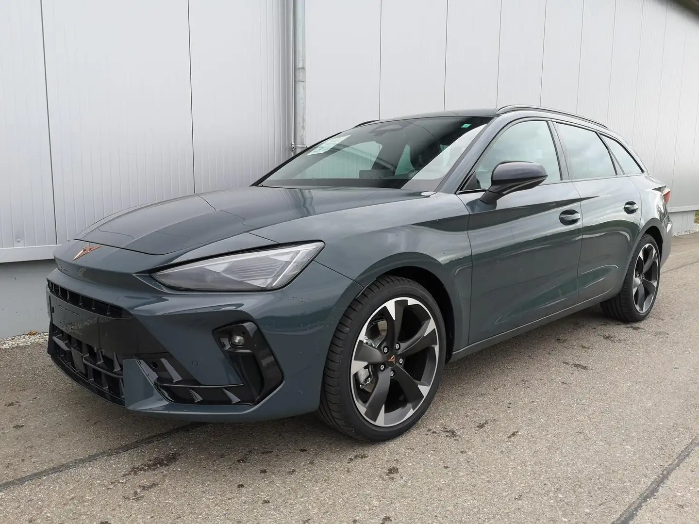 CUPRA Leon Sportstourer 1.5 eTSI 110 kW Kombi ST DSG ABT A... Blau - 1