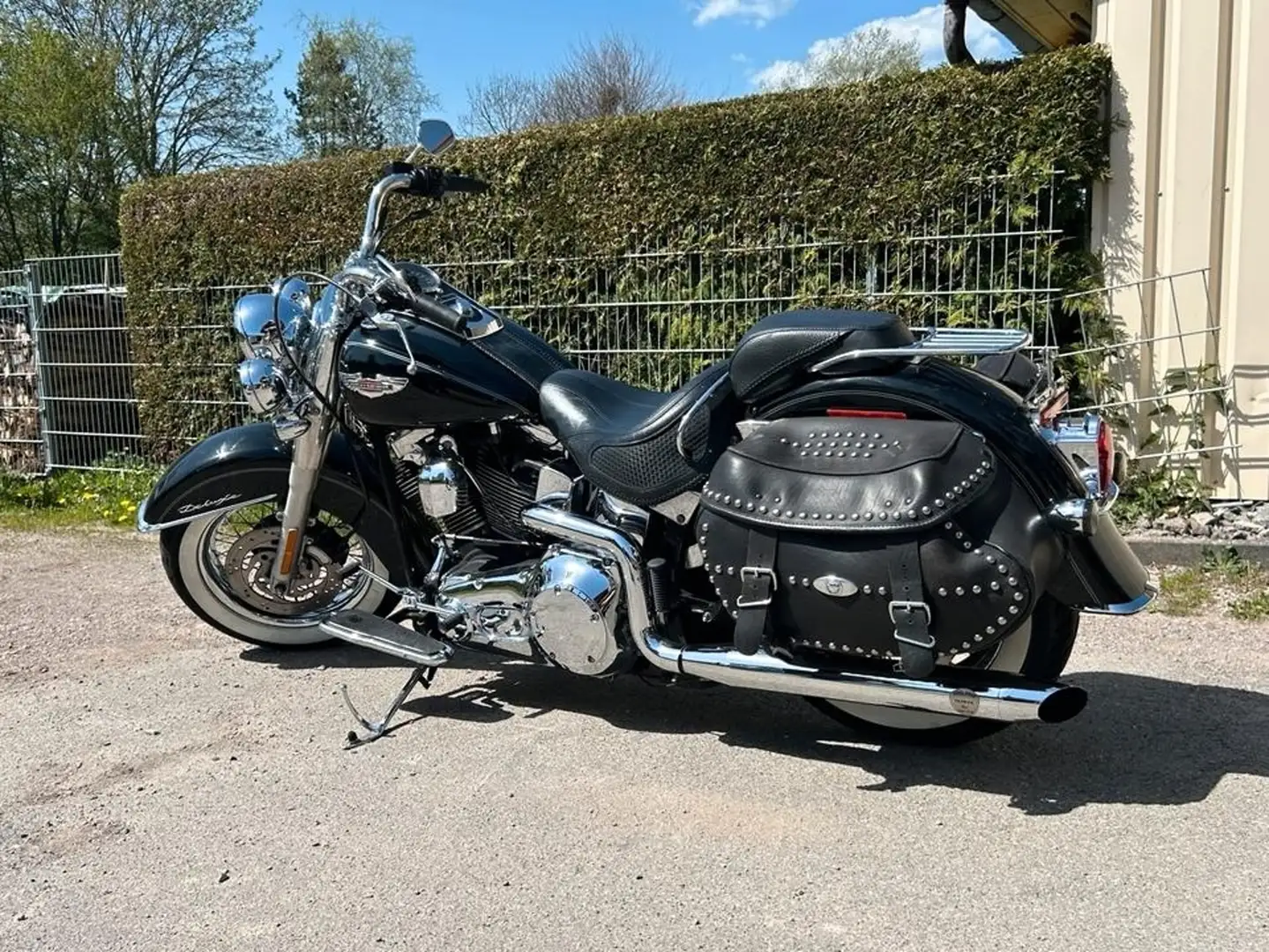 Harley-Davidson Deluxe FLSTNI Deluxe Klappenauspuff /Satteltaschen Fekete - 2