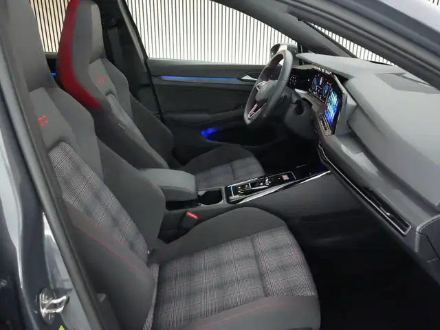 Volkswagen Golf view 9