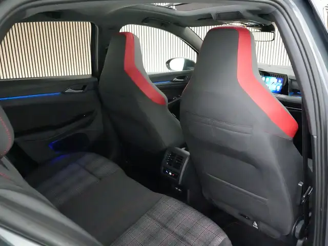 Volkswagen Golf view 13
