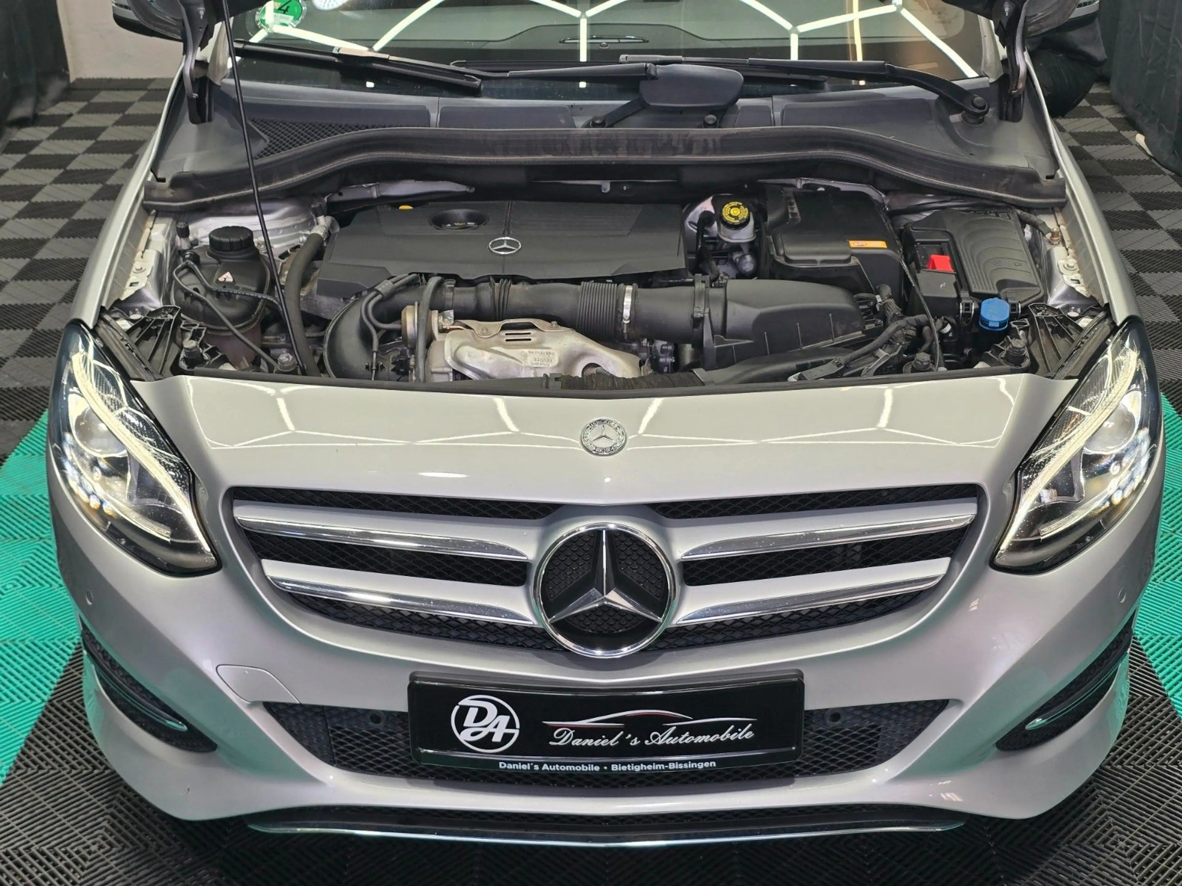 Mercedes-Benz B 220 4Matic/PDC/KAMERA/AUTOMATIK — photo 10