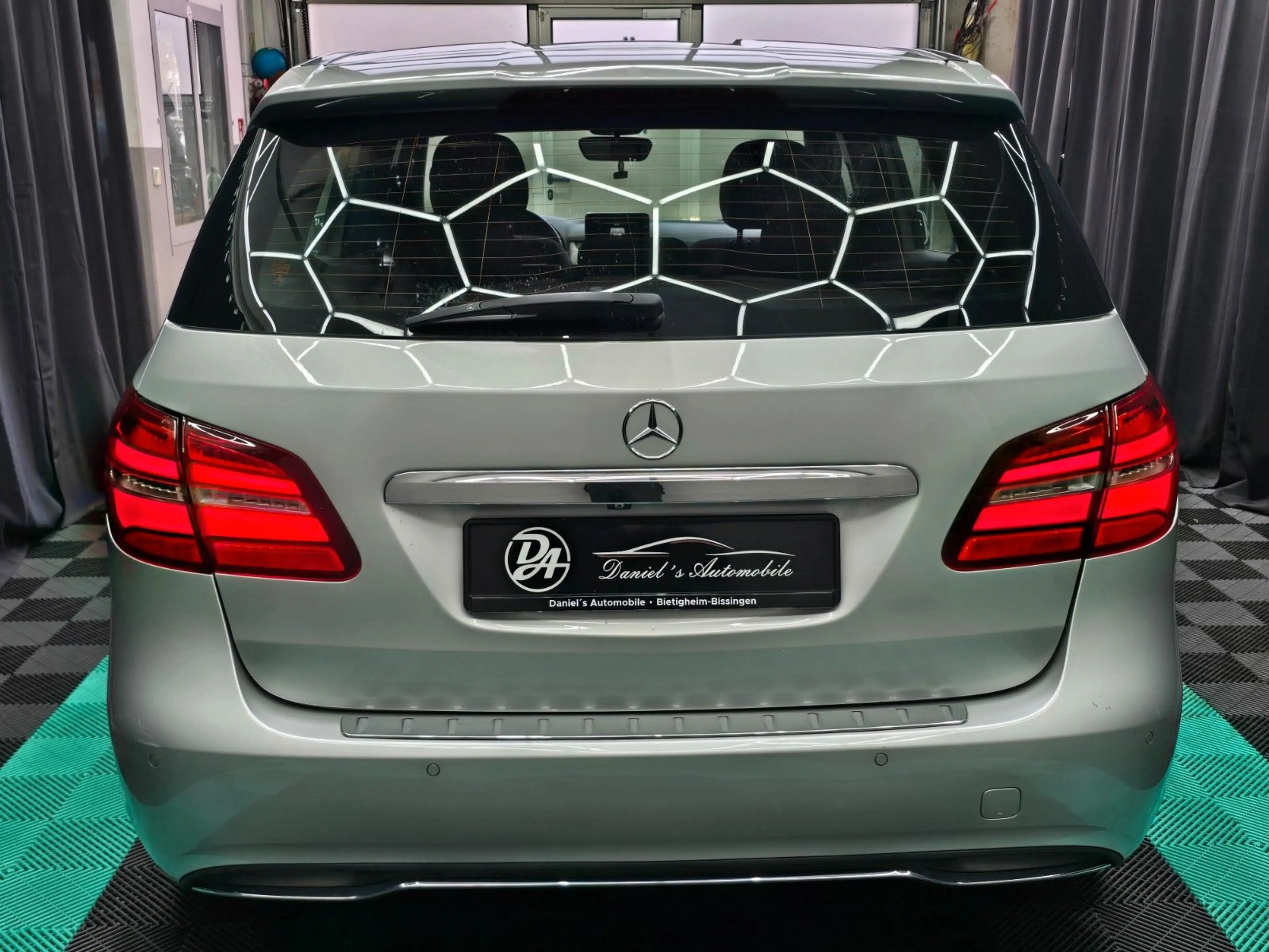 Mercedes-Benz B 220 4Matic/PDC/KAMERA/AUTOMATIK — photo 6