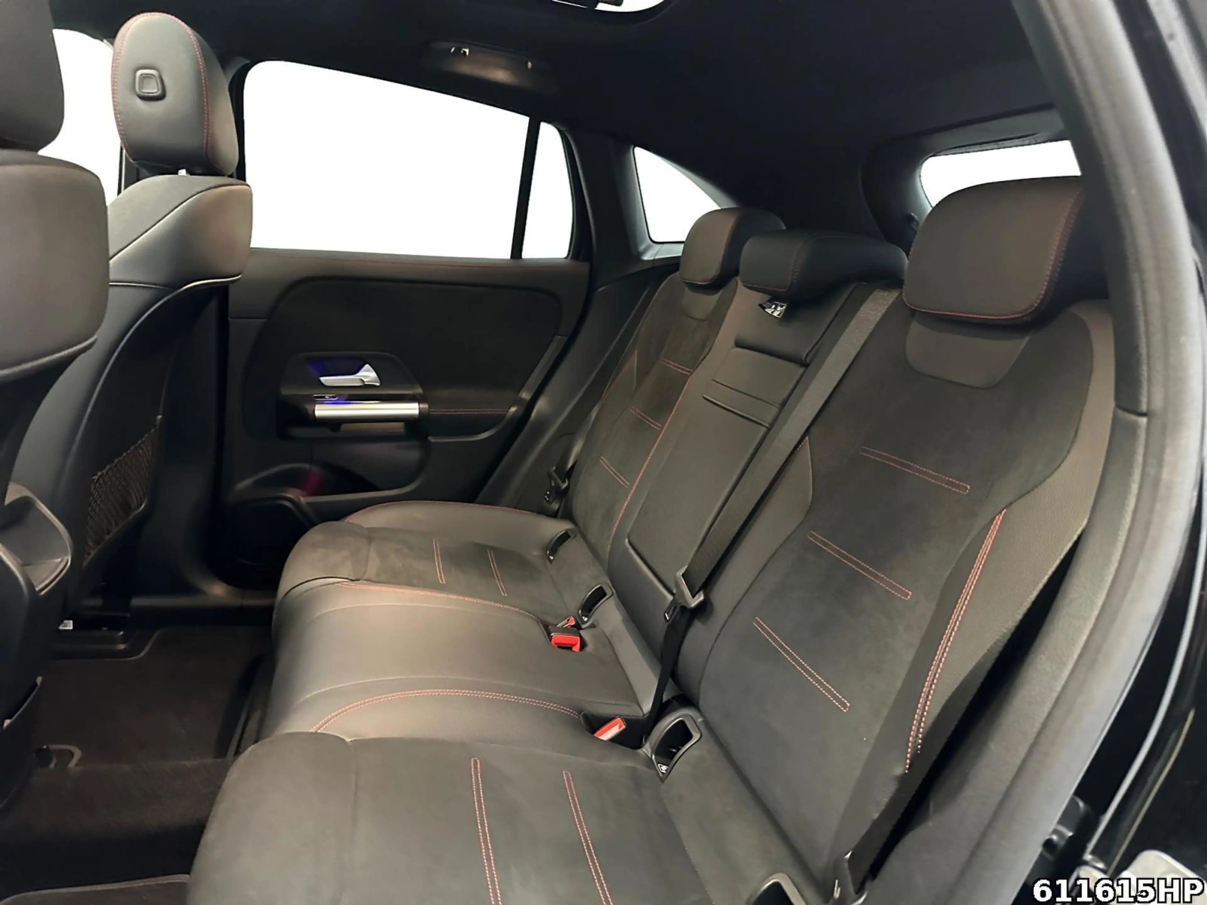 Mercedes-Benz EQA 250 AMG Night Pano 19" Ambiente Rückfahrk. — photo 12