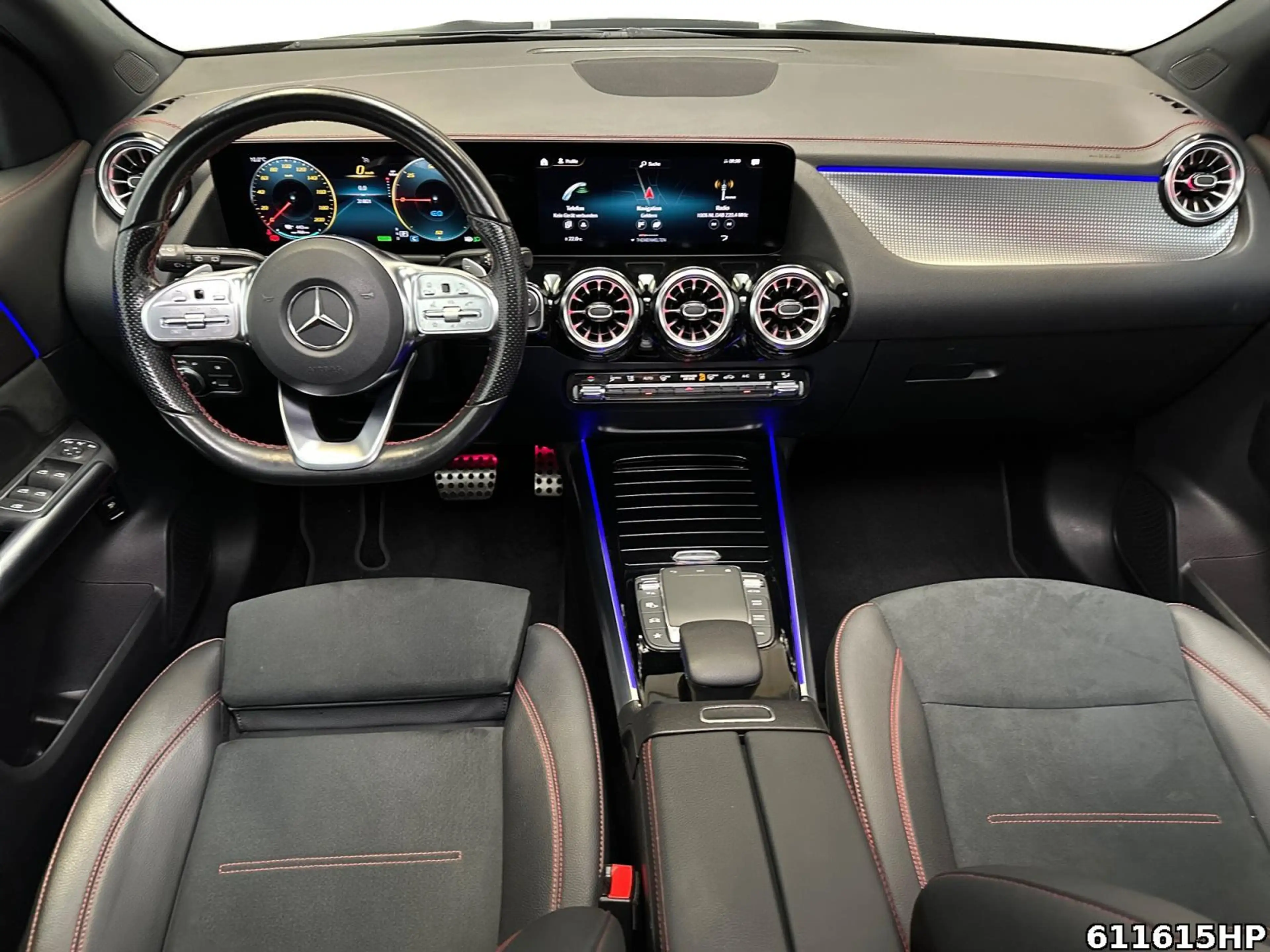 Mercedes-Benz EQA 250 AMG Night Pano 19" Ambiente Rückfahrk. — photo 8