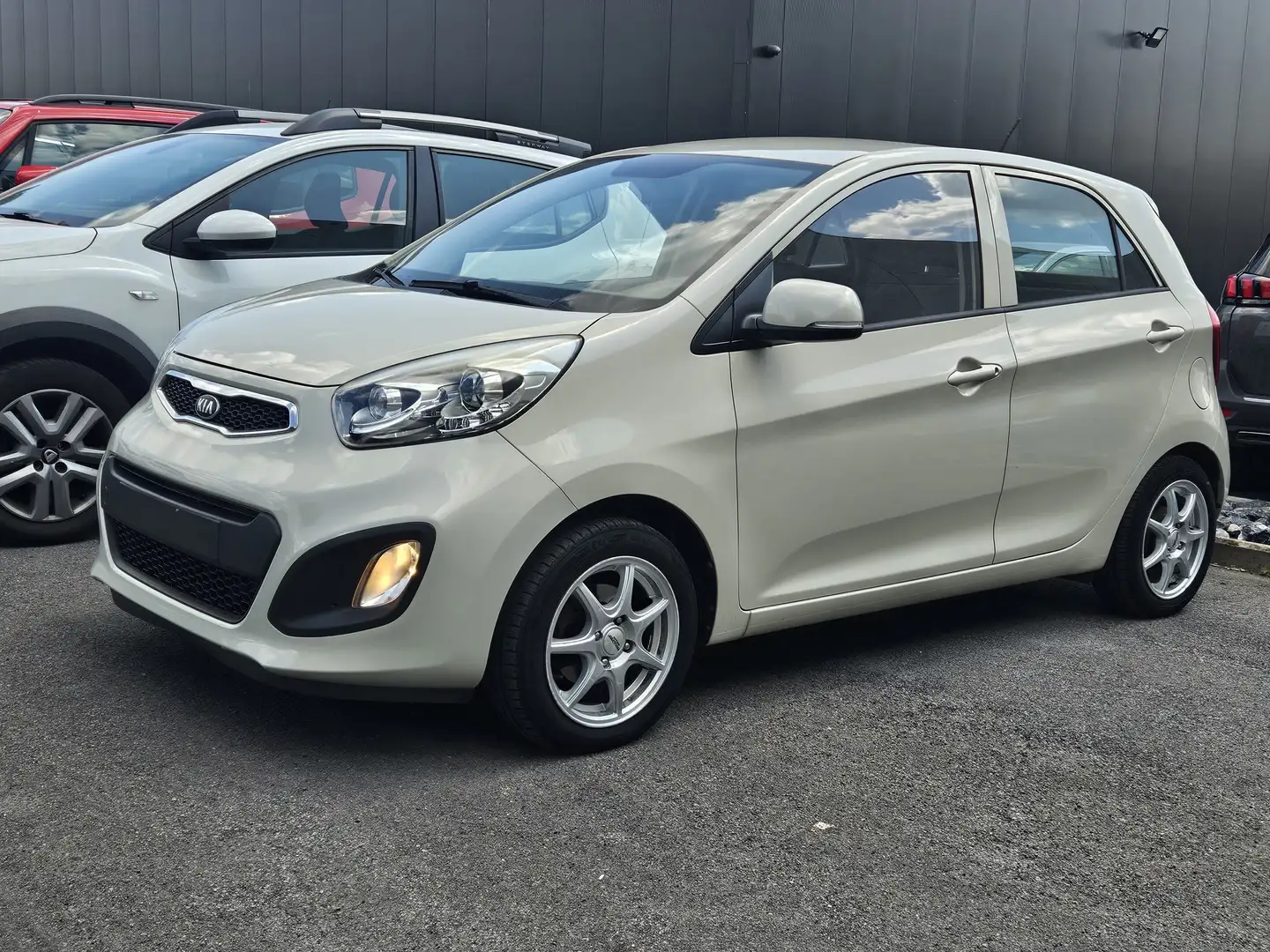 Kia Picanto 1.2i *** PRIX A EMPORTER-1ERE MAIN-CARPASS OK*** Beige - 1