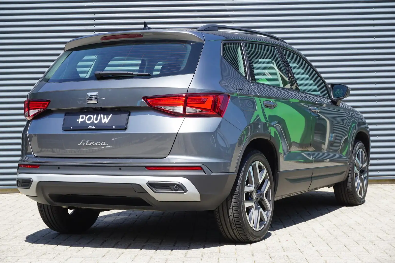 SEAT Ateca 1.5 TSI 150pk DSG Style Business Intense | Adaptiv Grau - 2