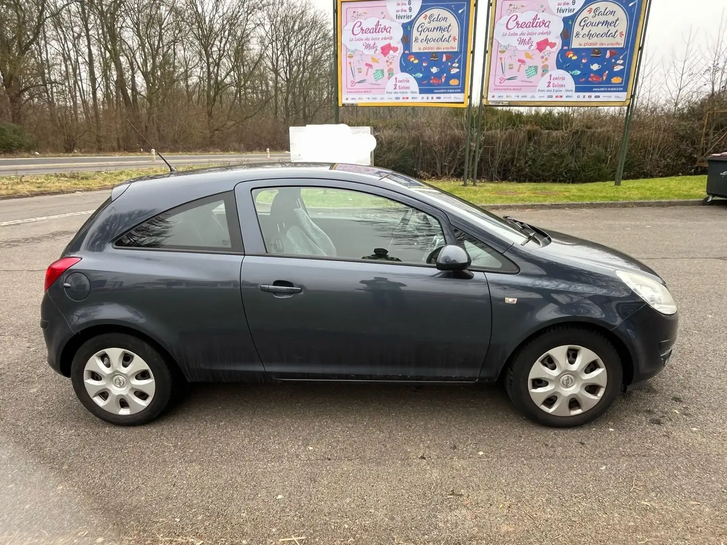 Opel Corsa 1.2 - 80 Twinport Enjoy - 2