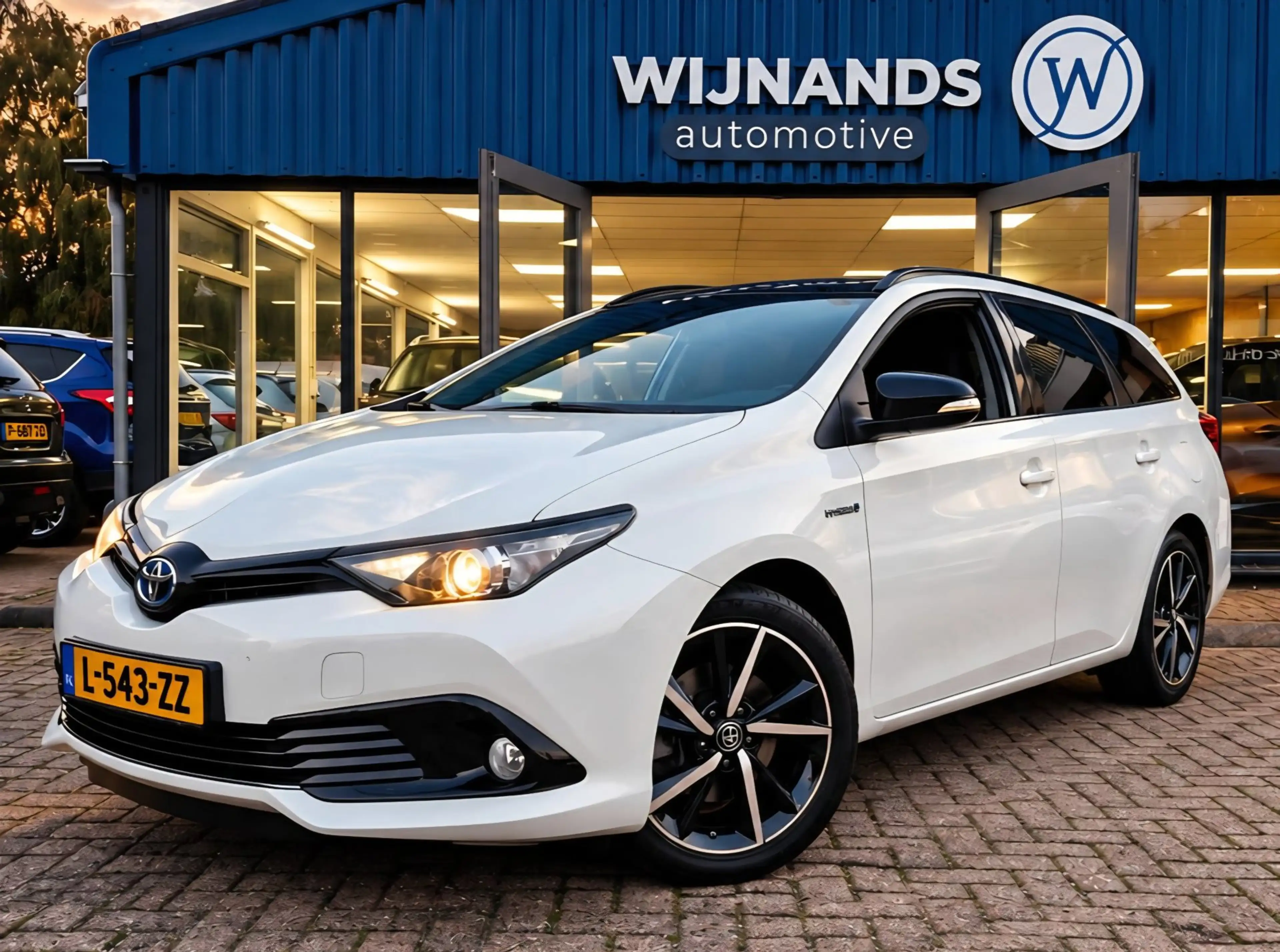 Toyota Auris Touring Sports 1.8 Hybrid Freestyle Cruise Lane — photo 4