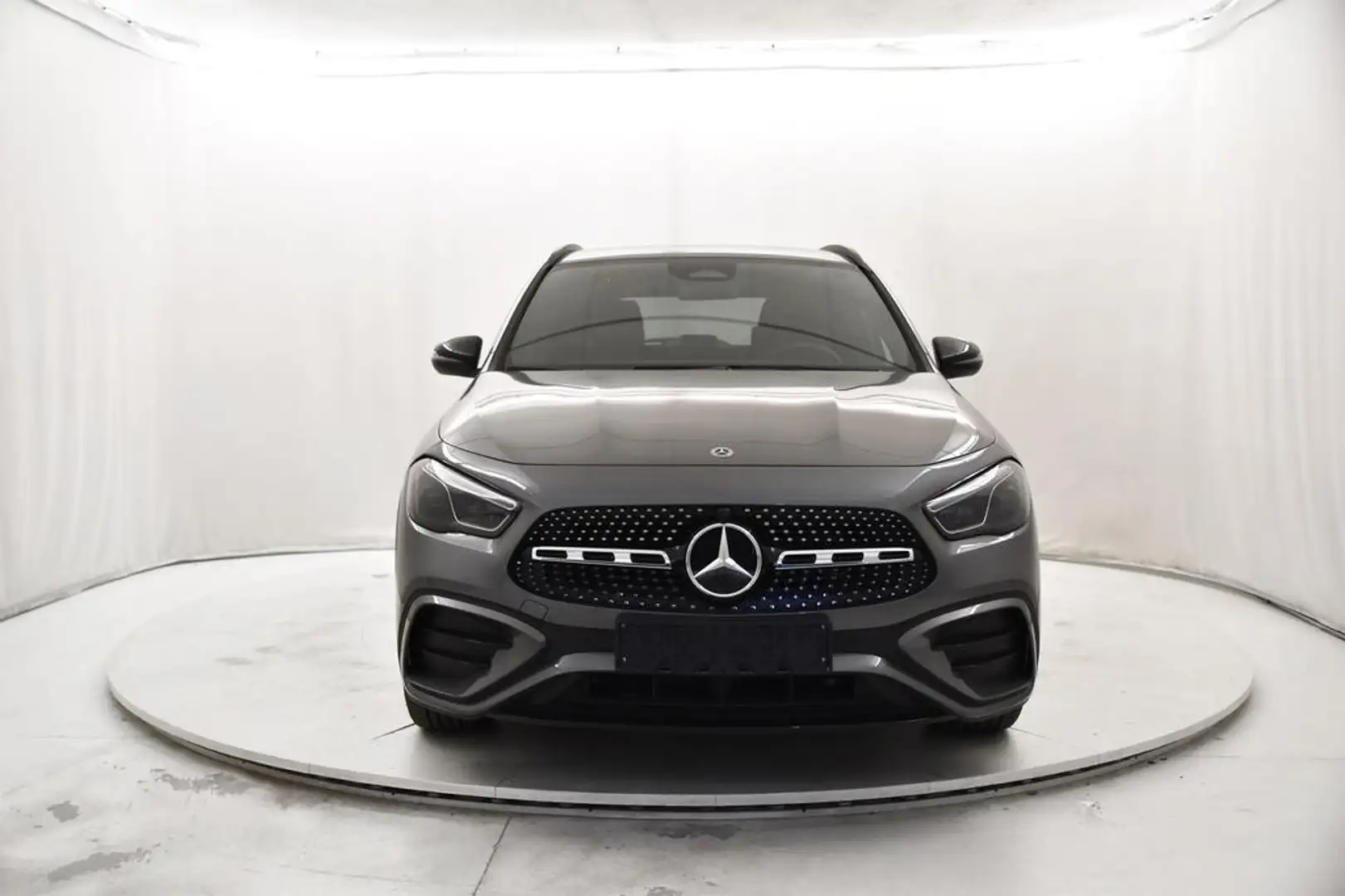 Mercedes-Benz GLA 200 d AMG Line Premium 4matic auto -CERCHI 20-NIGHT Gris - 2