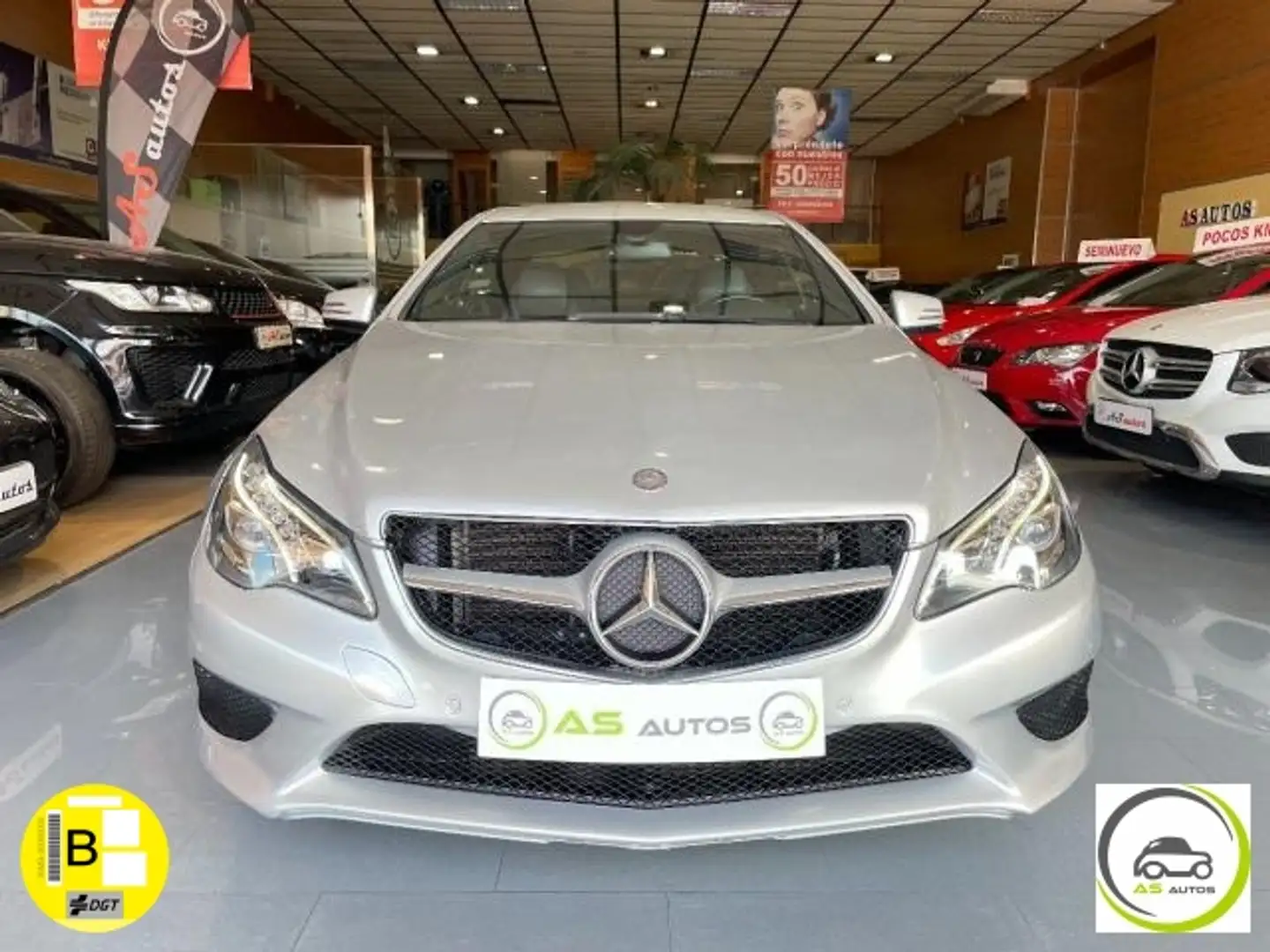 Mercedes-Benz E 220 Coupé 220CDI BE Aut. Zilver - 2