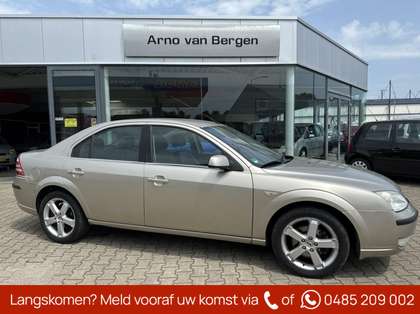 Ford Mondeo 1.8-16V Platinum, climatronic, cruisecontrol, navi