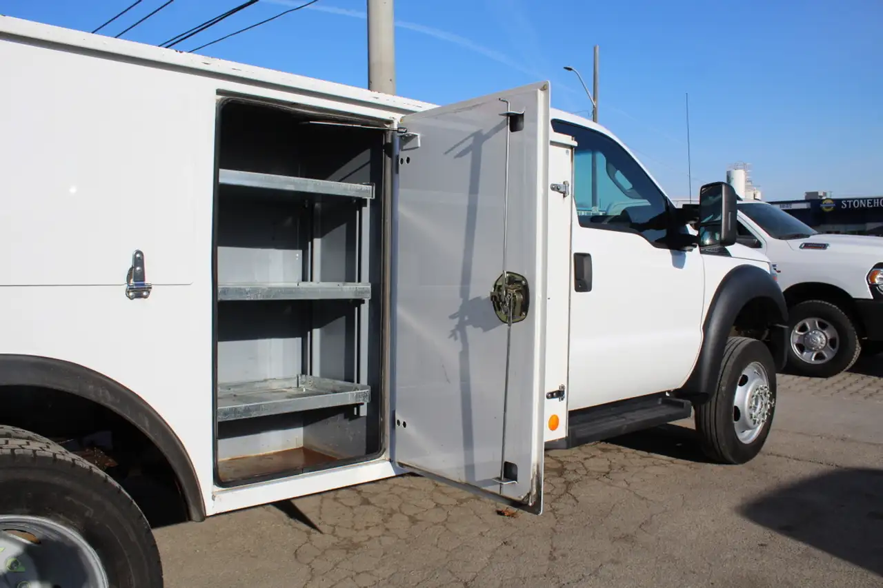 Ford F 550 снимка Ford F 550