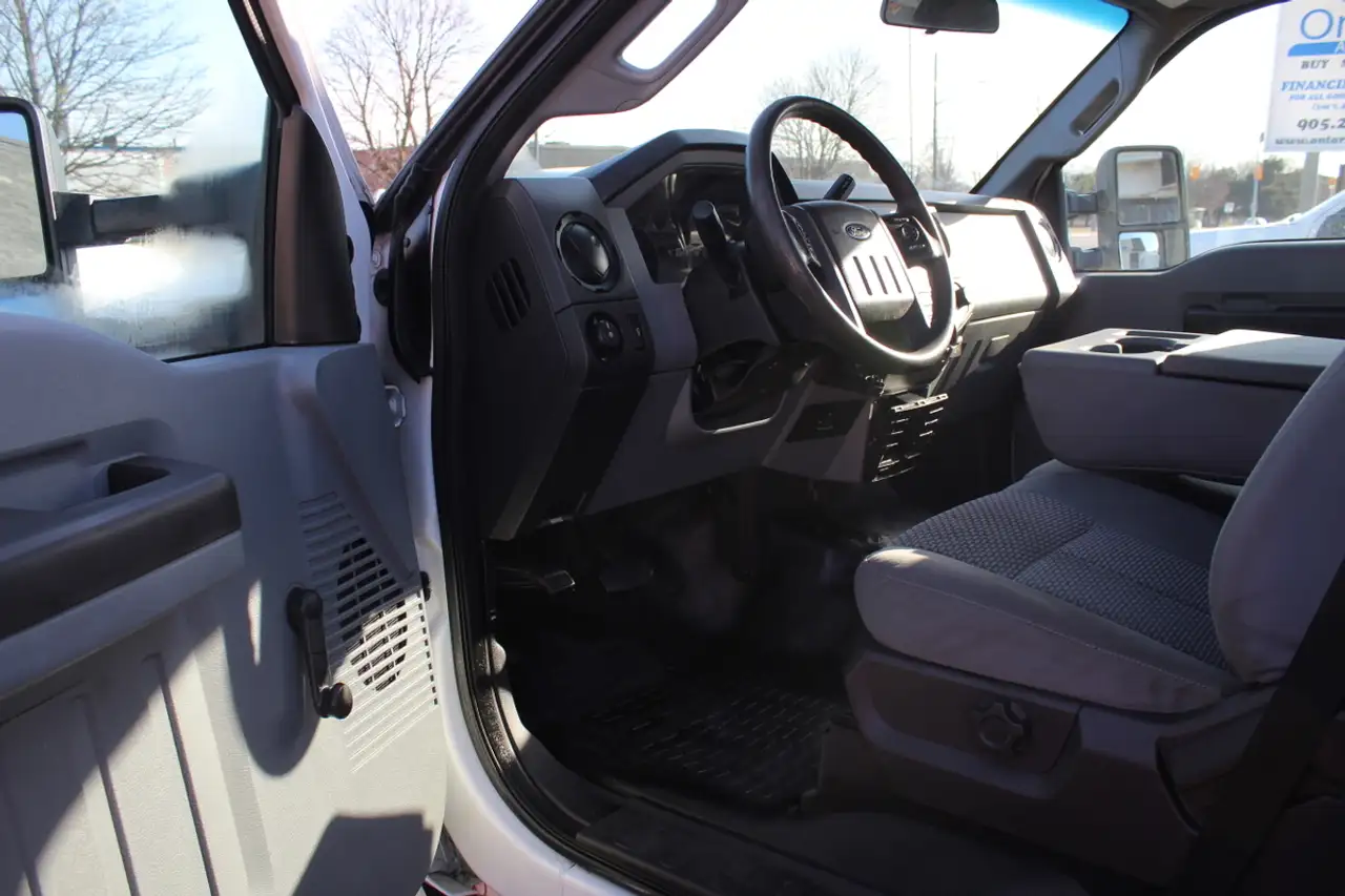 Ford F 550 снимка Ford F 550