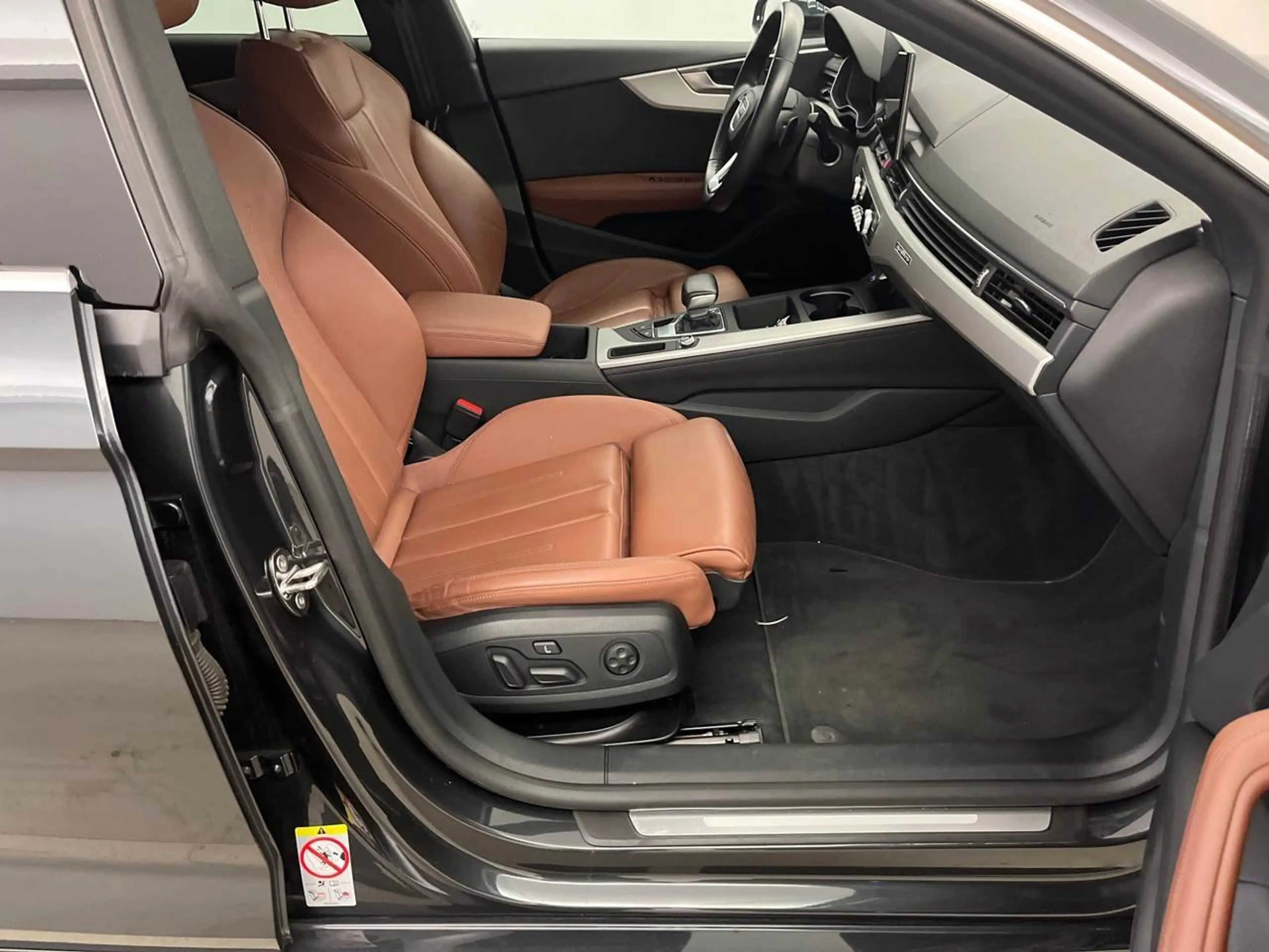 Audi A5 40 Sportback quattro advan.2.0 TFSI — photo 9