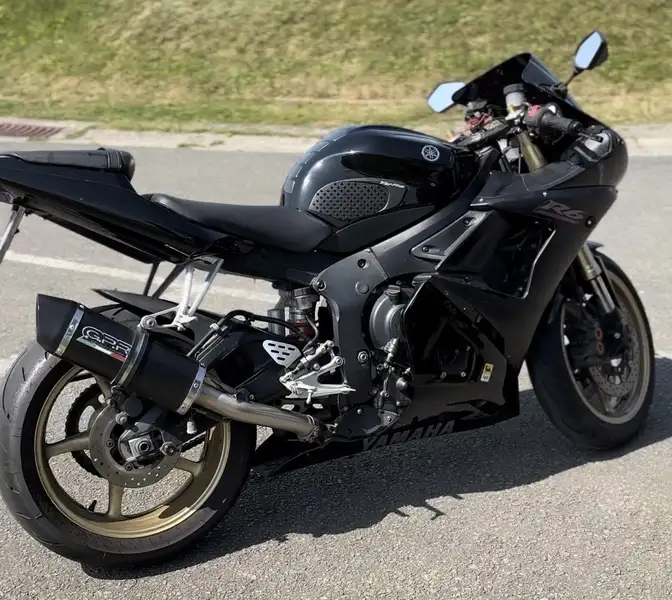 Yamaha YZF-R6 - foto 4