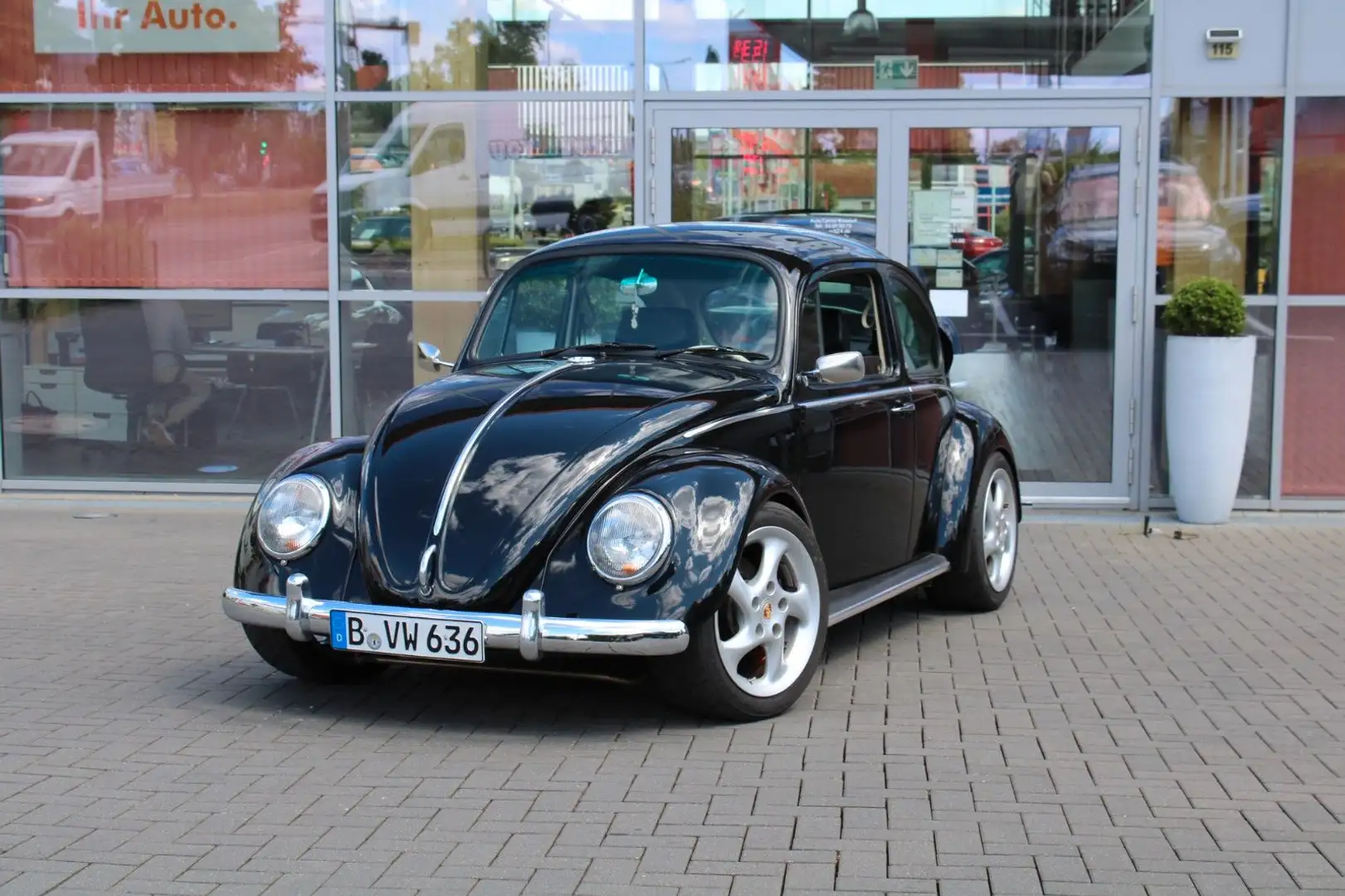 Volkswagen Käfer 2.4l 200PS Recaro Porsche-Bremse Bilstein Black - 2