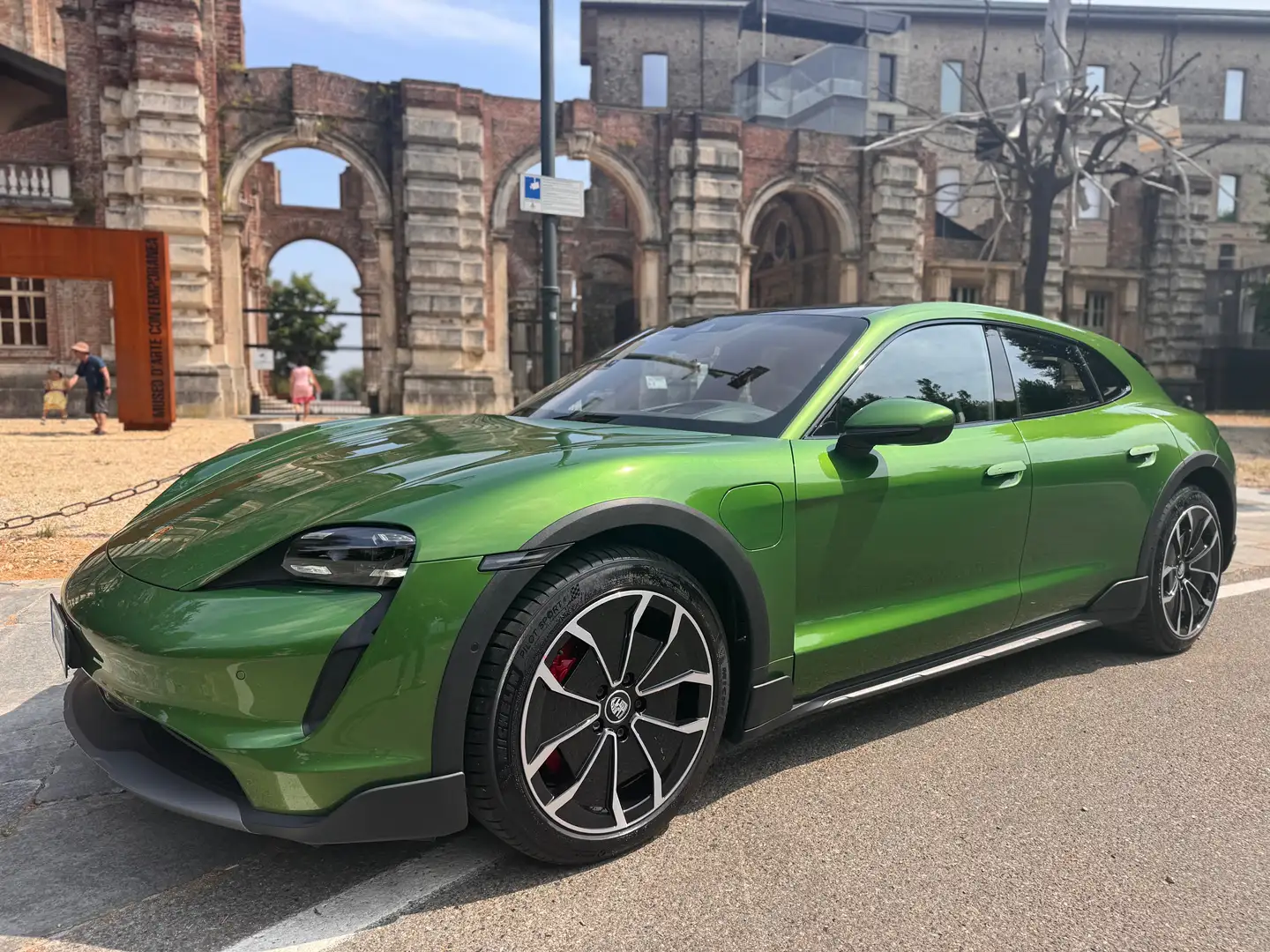 Porsche Taycan Taycan Cross Turismo 4S Soli 9.500km ORIGINALI!!! Verde - 1