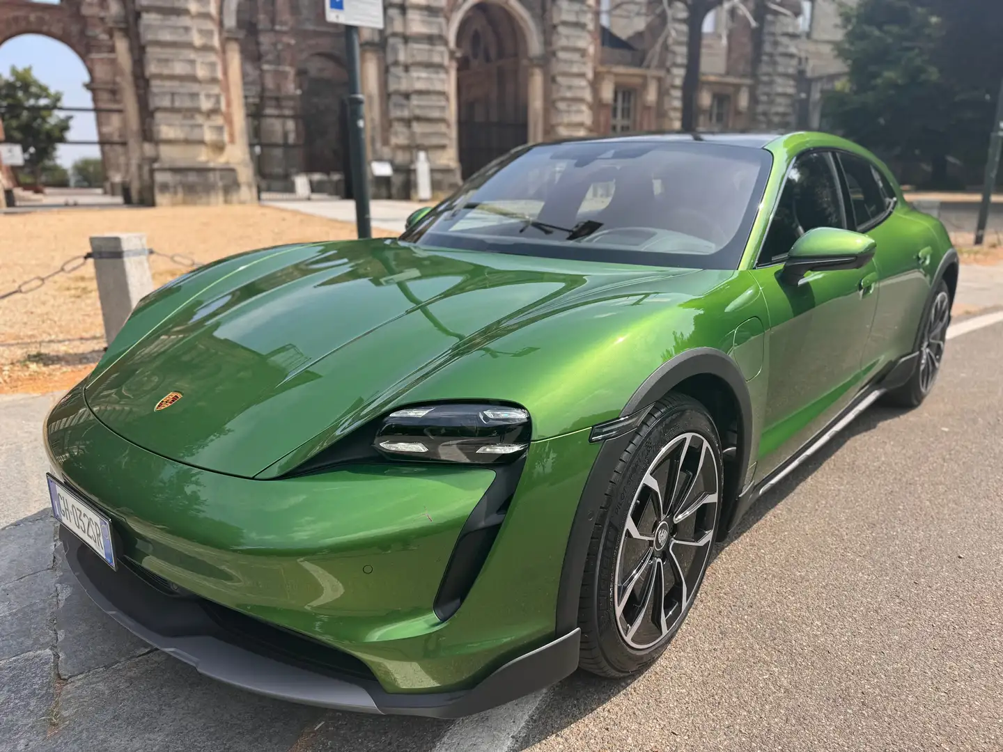Porsche Taycan Taycan Cross Turismo 4S Soli 9.500km ORIGINALI!!! Verde - 2