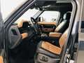 Land Rover Defender (2019) 110 3.0D I6 250 CV X-Dynam. HSE Grigio - thumbnail 4