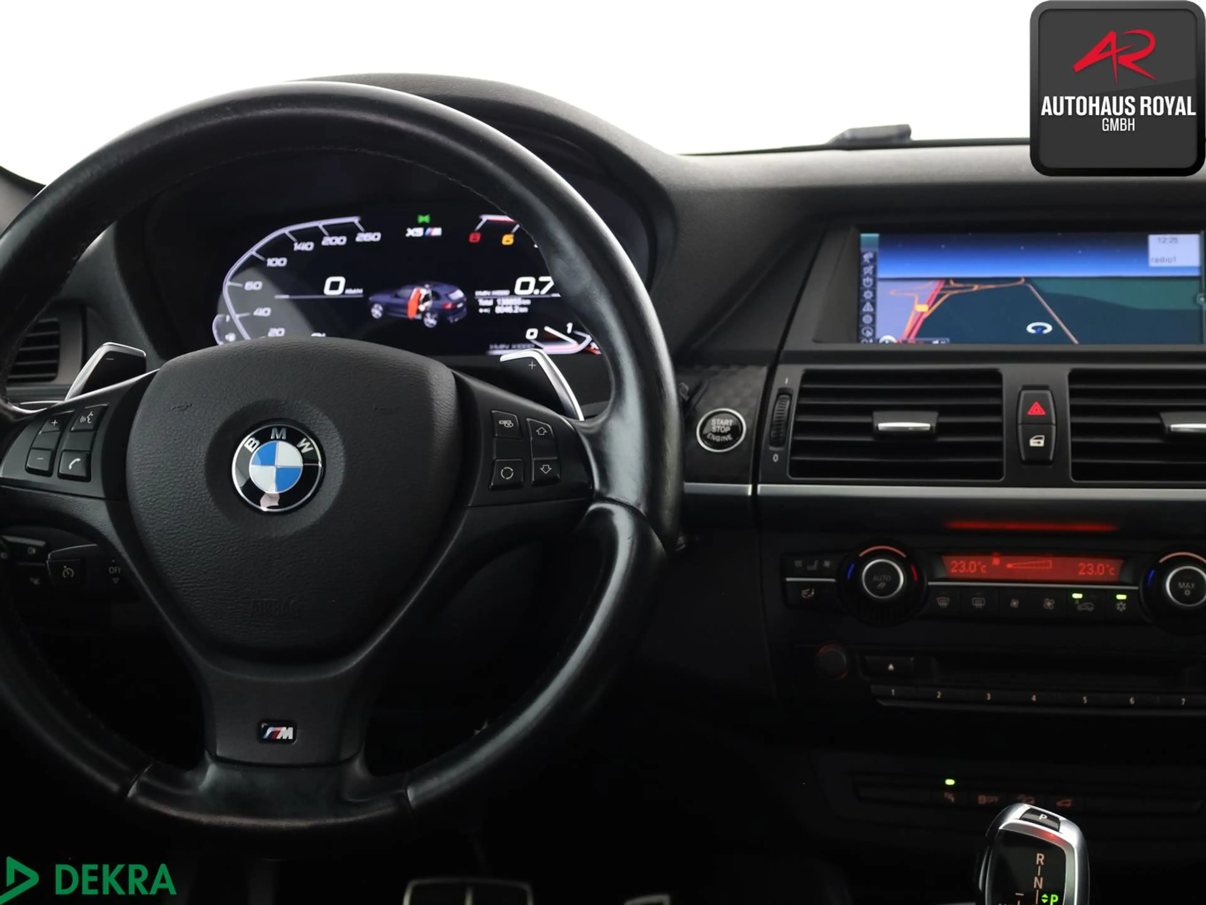 BMW X6 xDrive40d M SPORT HEADUP,STANDHEIZ,360GRAD — photo 16