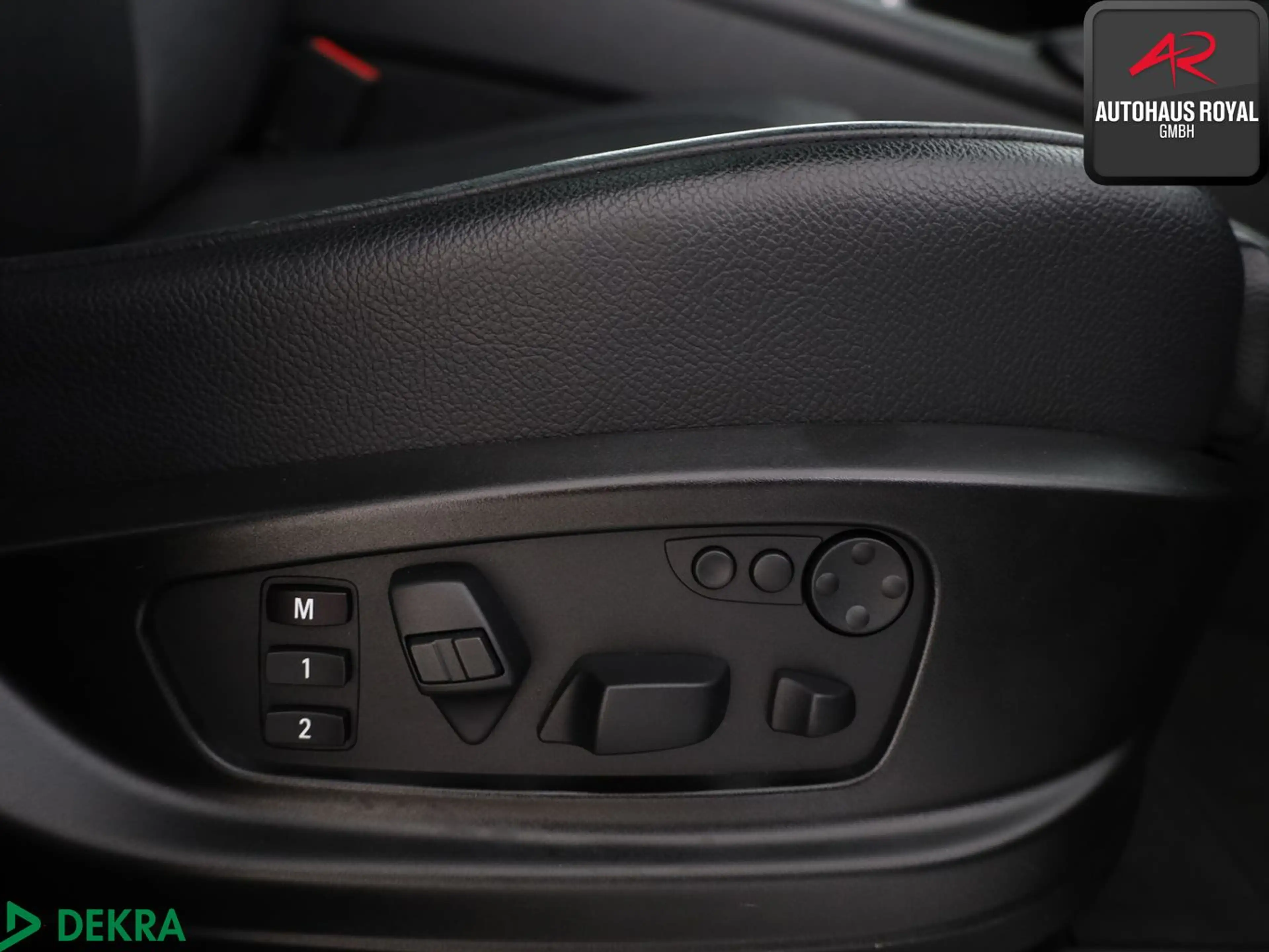 BMW X6 xDrive40d M SPORT HEADUP,STANDHEIZ,360GRAD — photo 11