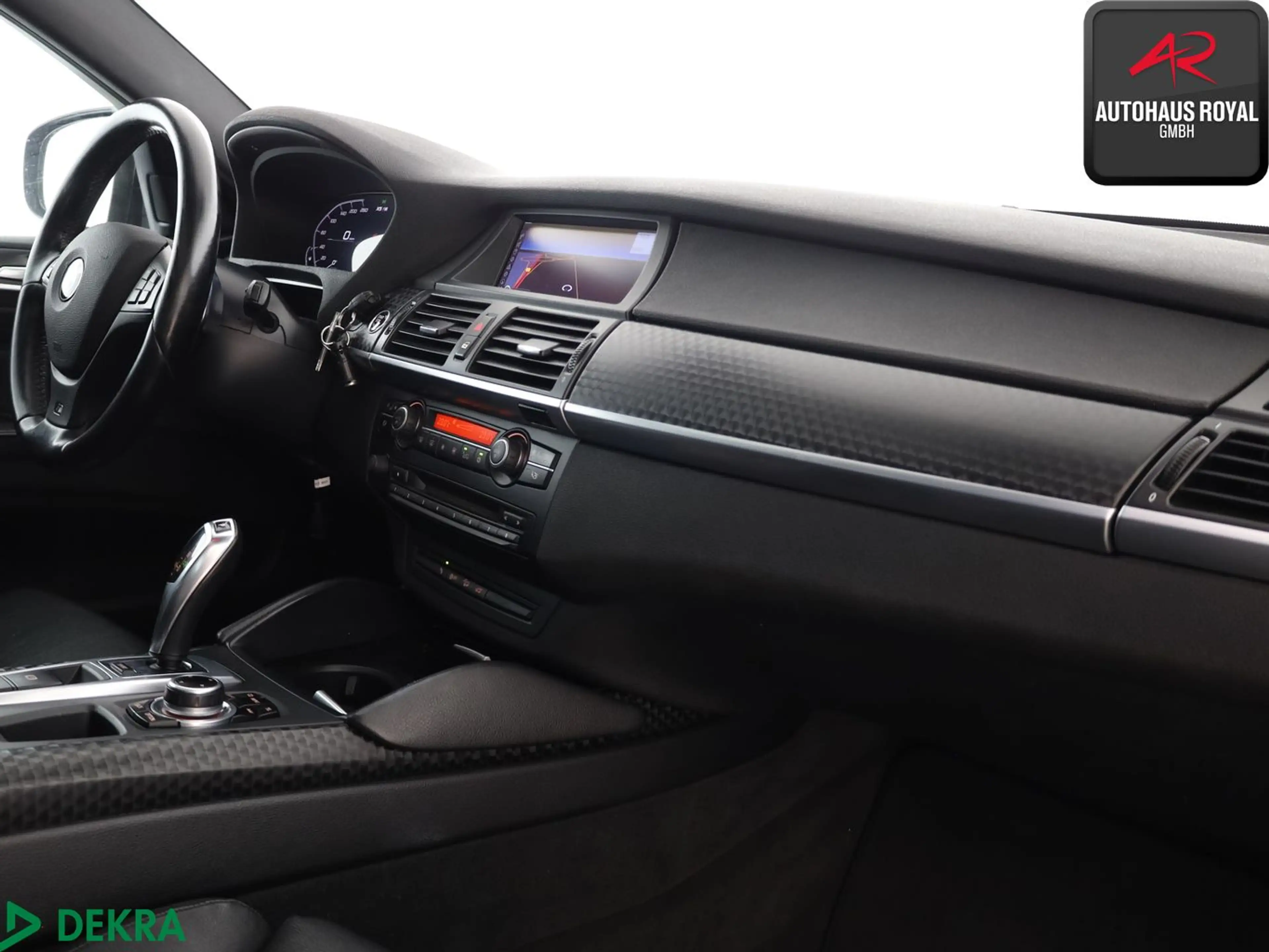 BMW X6 xDrive40d M SPORT HEADUP,STANDHEIZ,360GRAD — photo 9