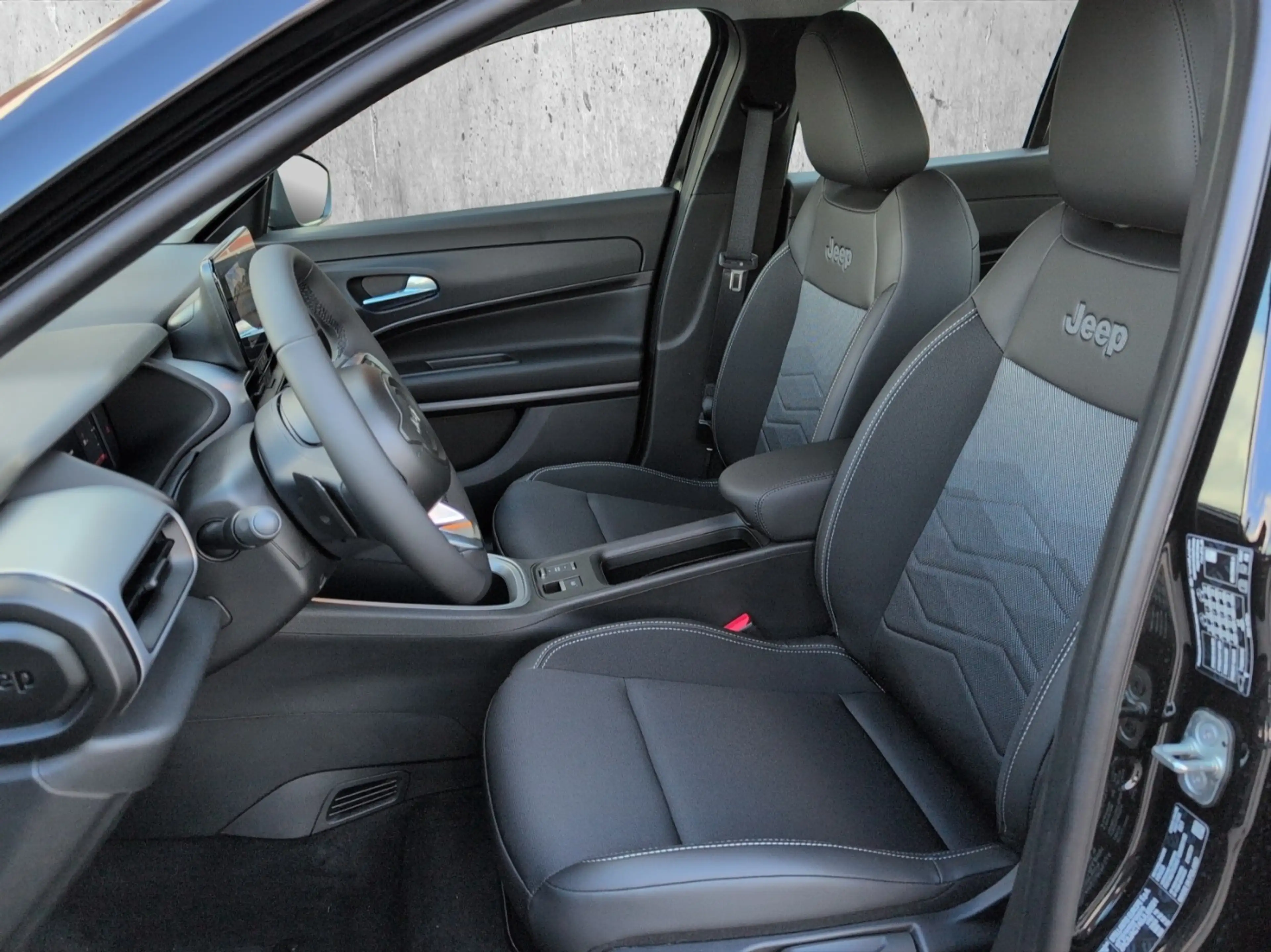 Jeep Avenger 1.2 Mhev Altitude ''LED''ACC''PDC''' — photo 12
