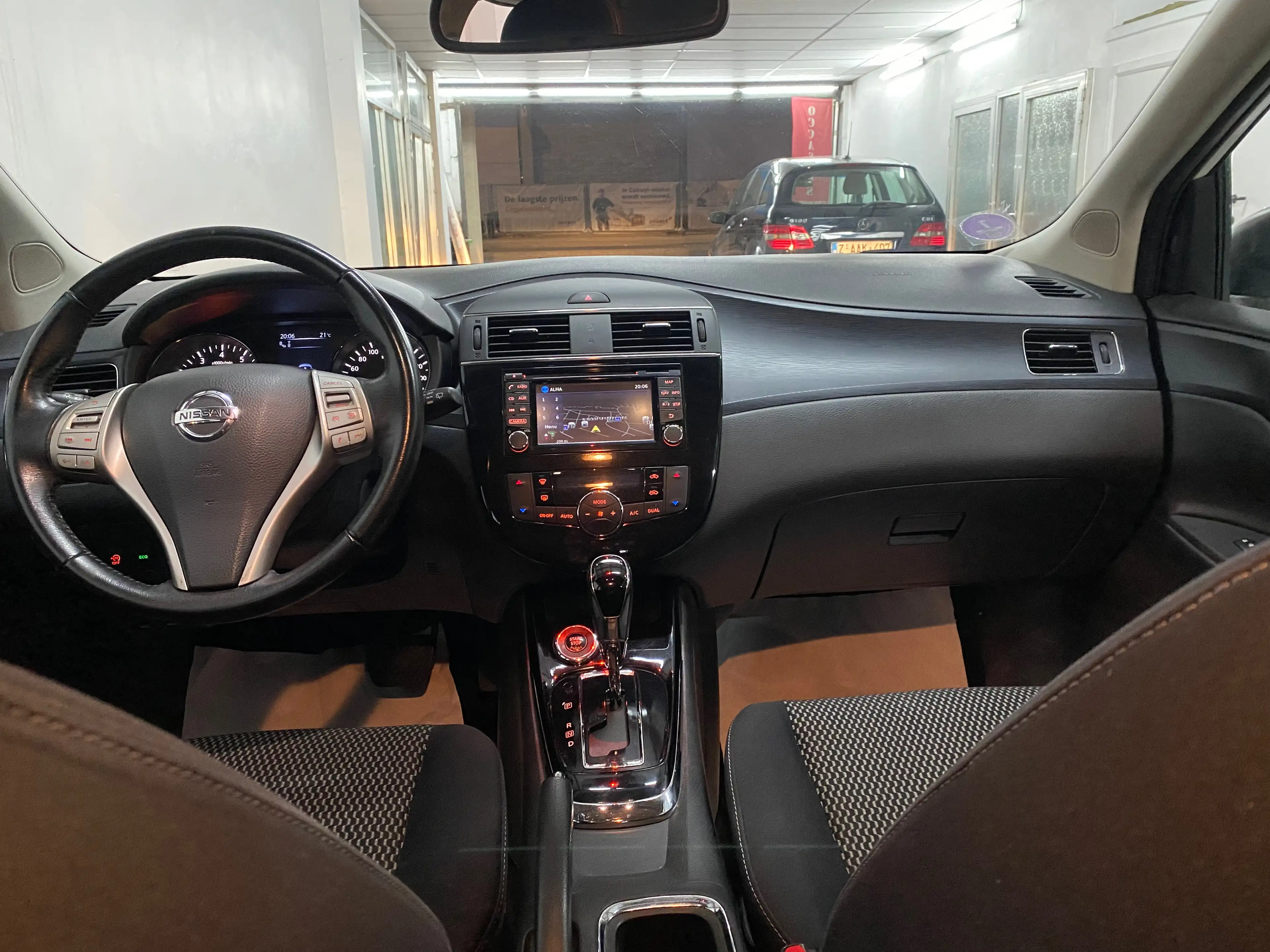 Nissan Pulsar Automatic 1.2 DIG-T Tekna Xtronic — photo 11