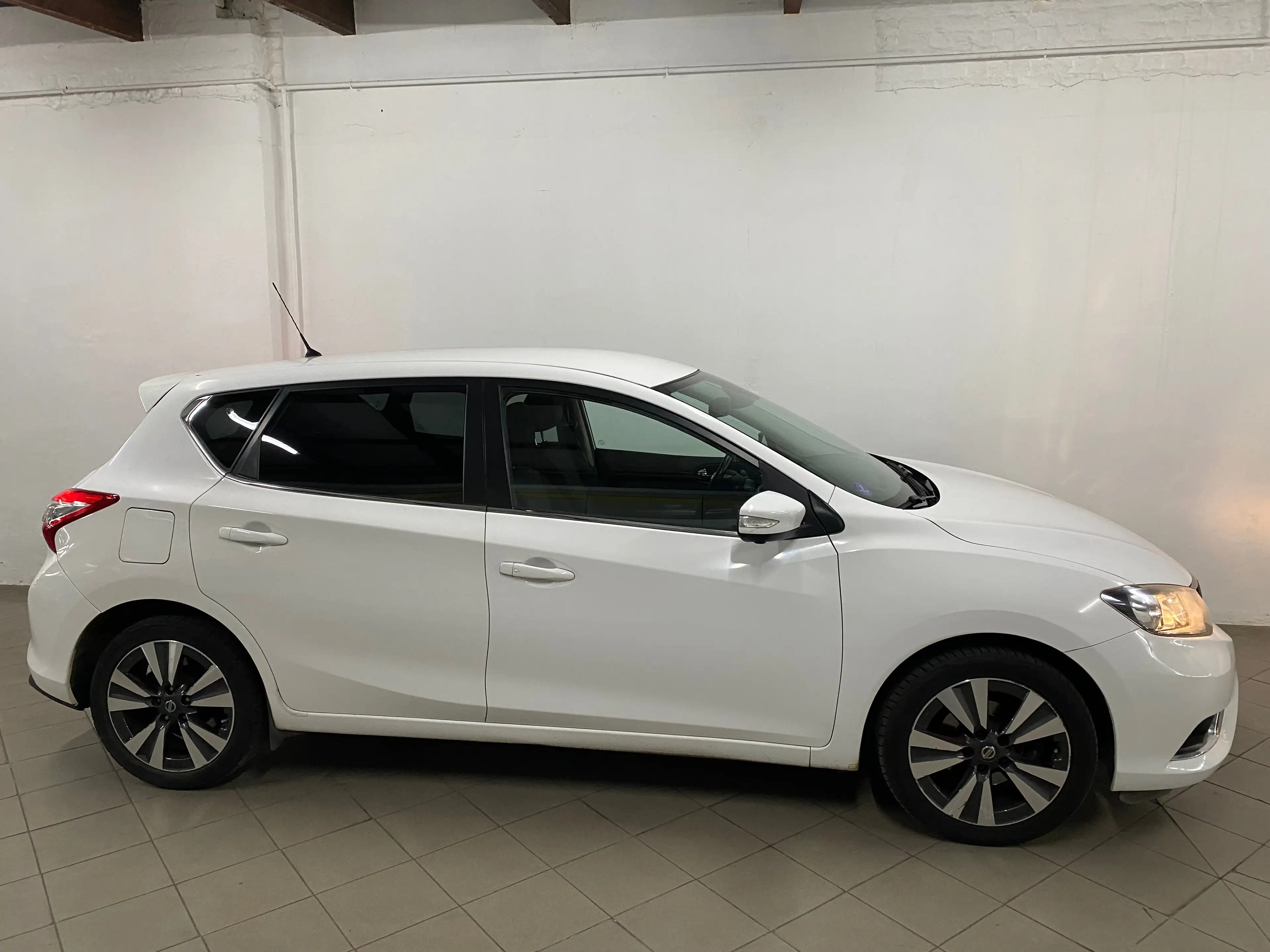 Nissan Pulsar Automatic 1.2 DIG-T Tekna Xtronic — photo 6