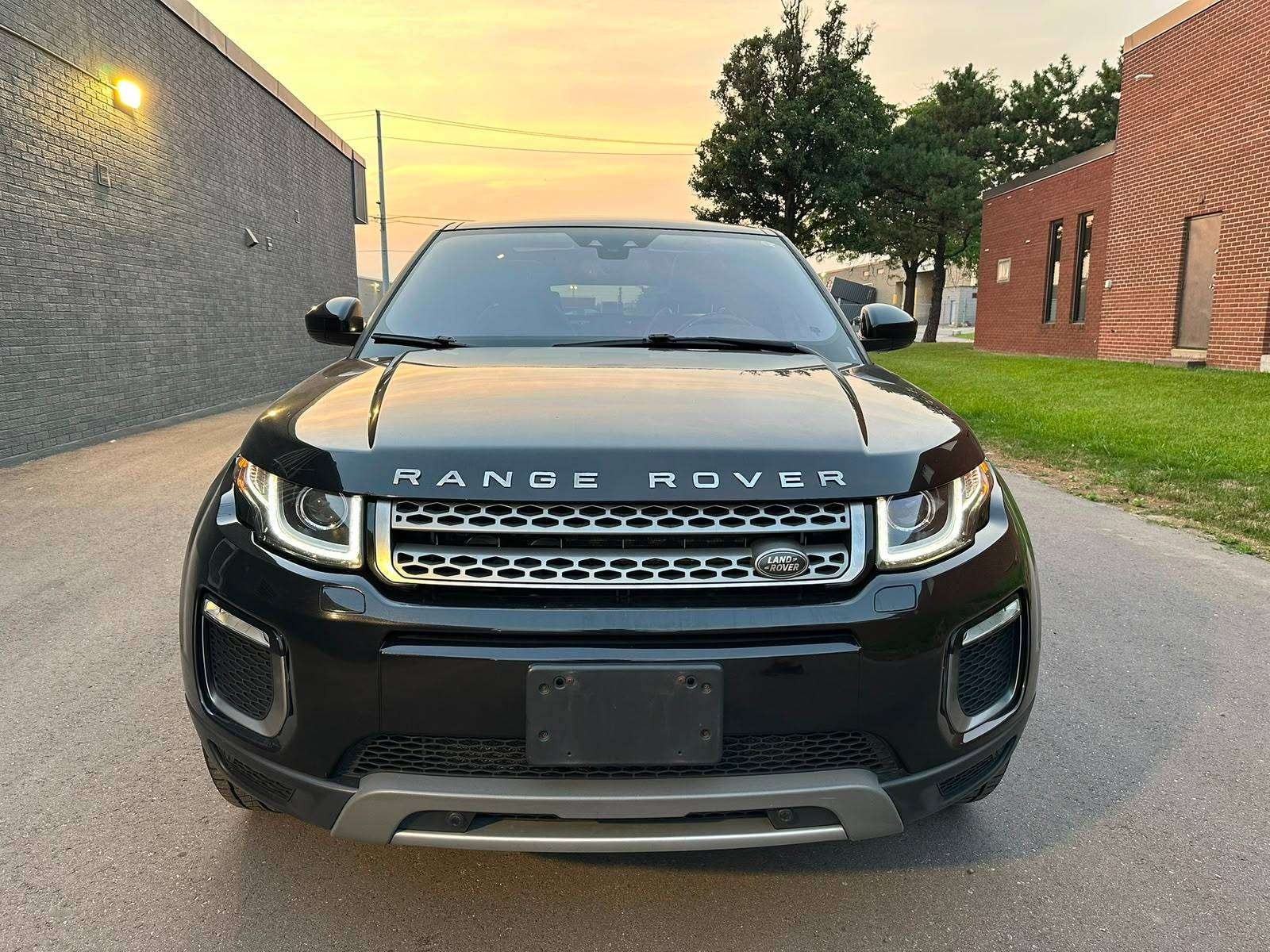 2016 Land Rover Range Rover Evoque SE — снимка 1