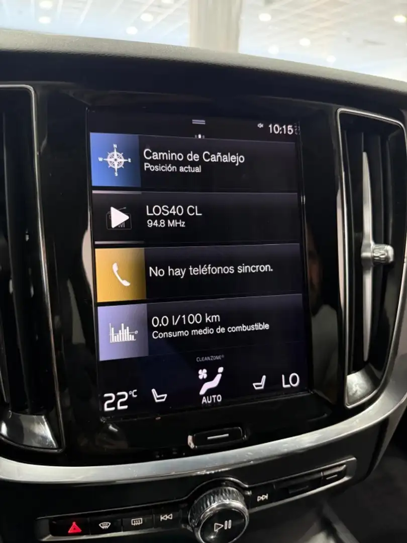 Volvo V60 D3 Momentum Pro Aut. - 2