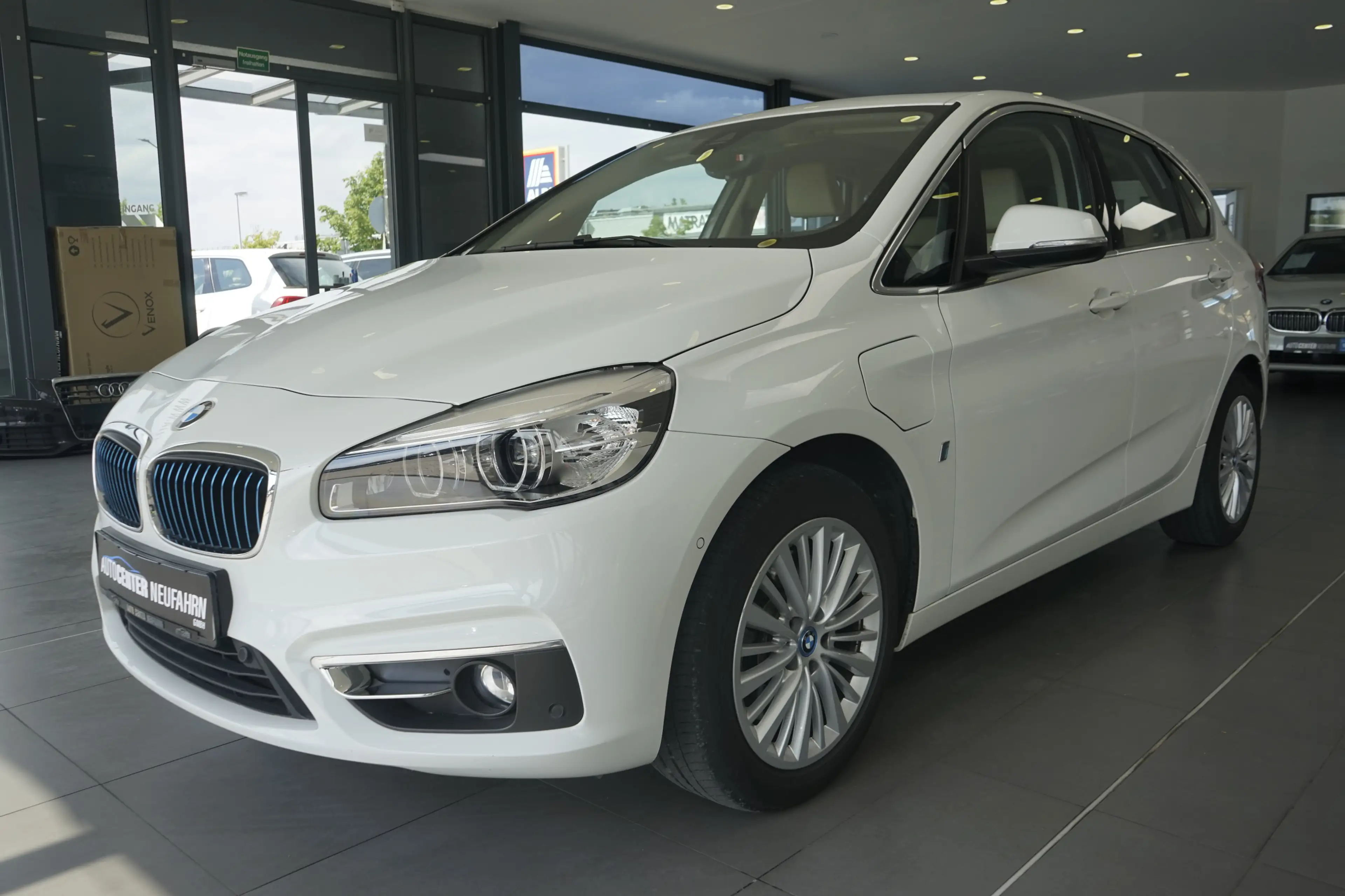 BMW 225 Luxury Line Navi+Pano+LED+Leder+Keyless+PDC+Busine — photo 3