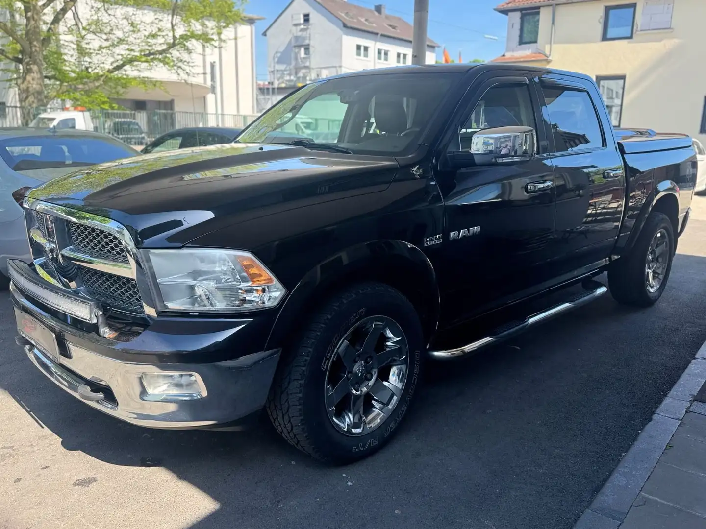 Dodge RAM 5.7 HEMI LPG Pinz Leder Klima Schwarz - 2