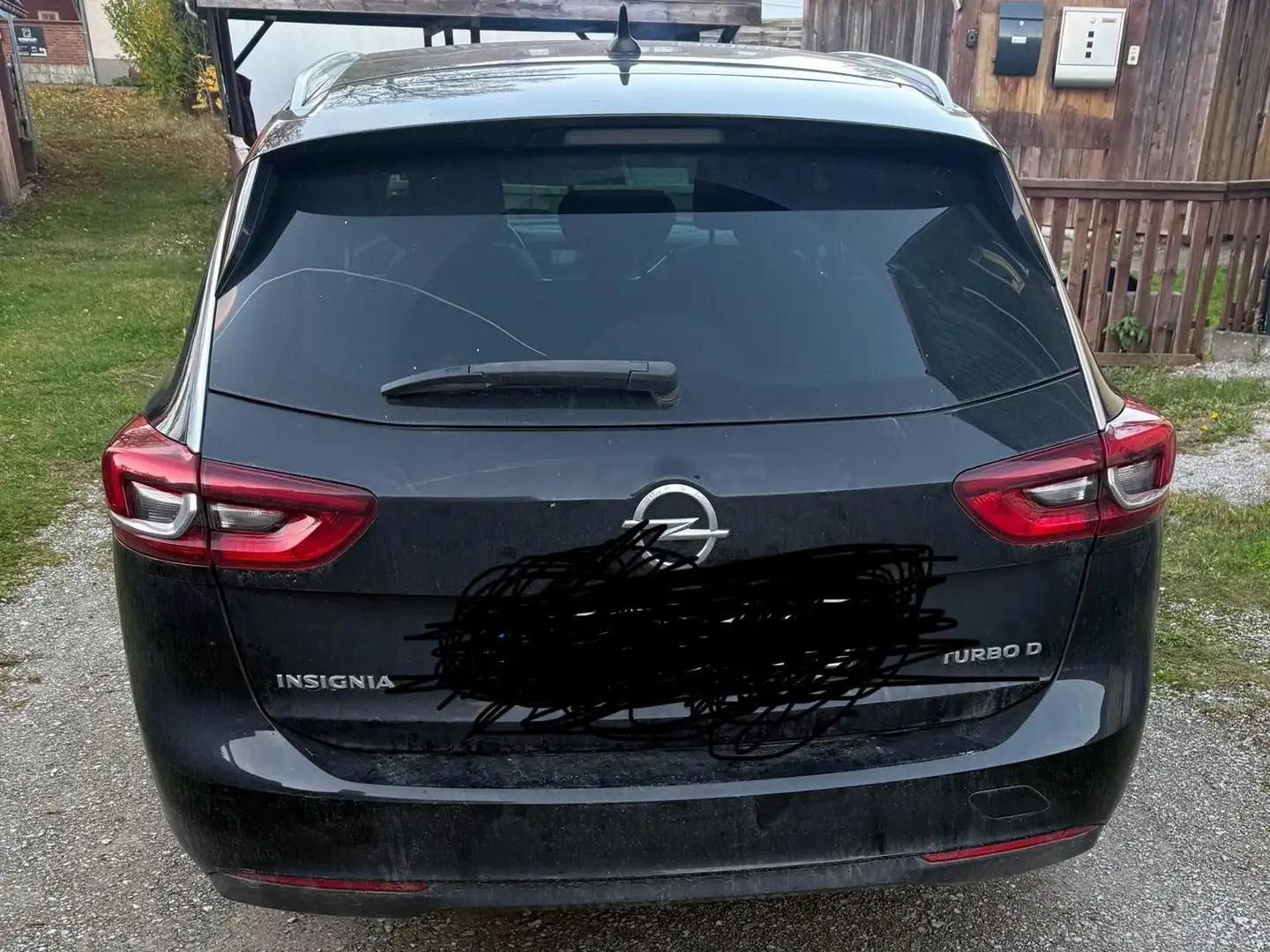 Opel Insignia Insignia Sports Tourer 1.6 ECOTEC Diesel Edition Schwarz - 2